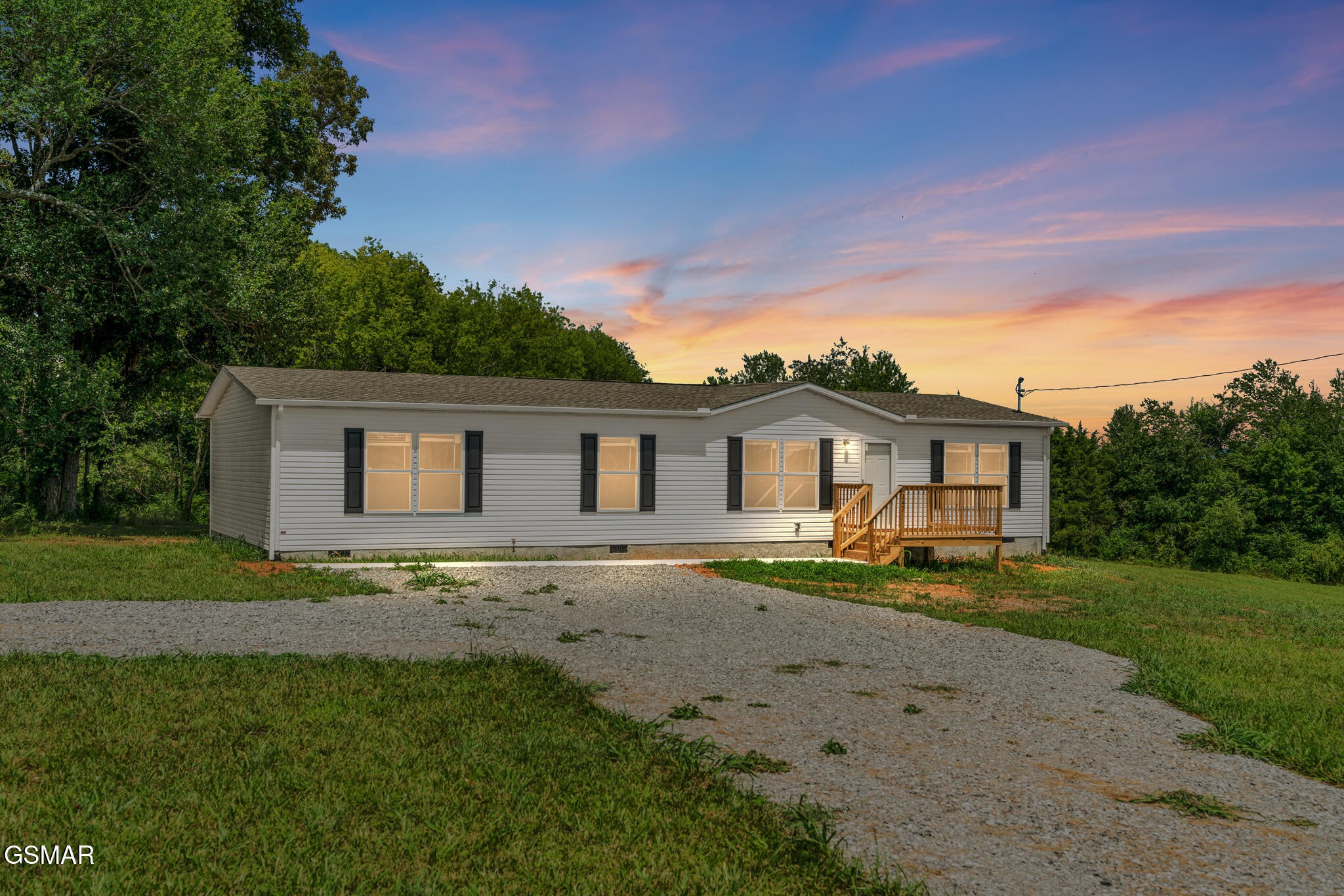 147 Hill Loop Rd Property Photo 1