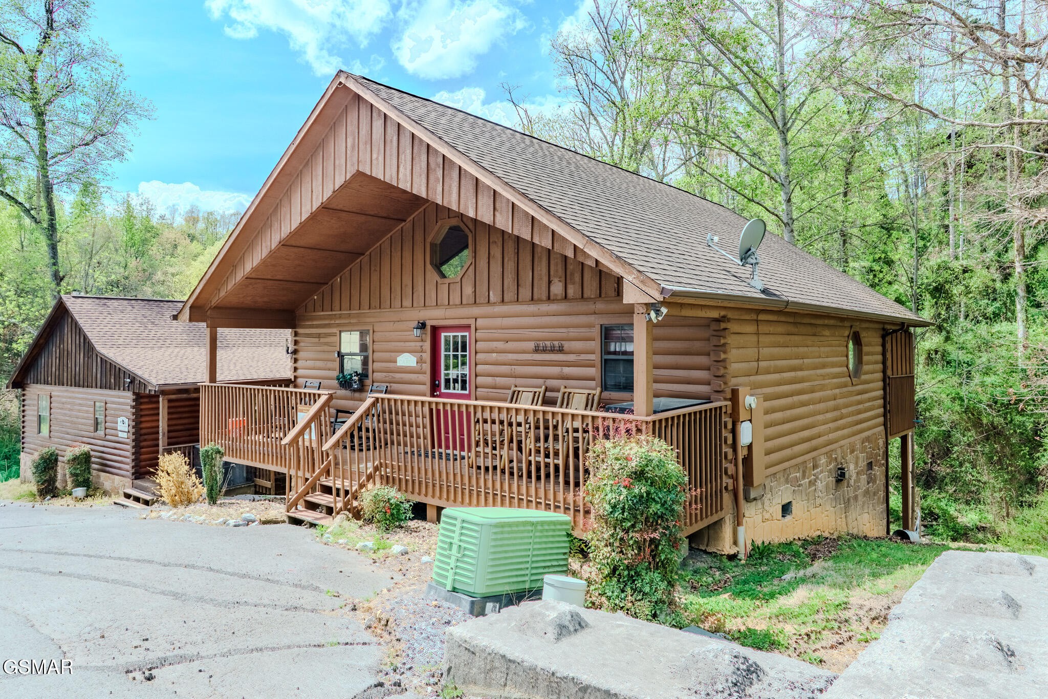 1505 Bears Den Way