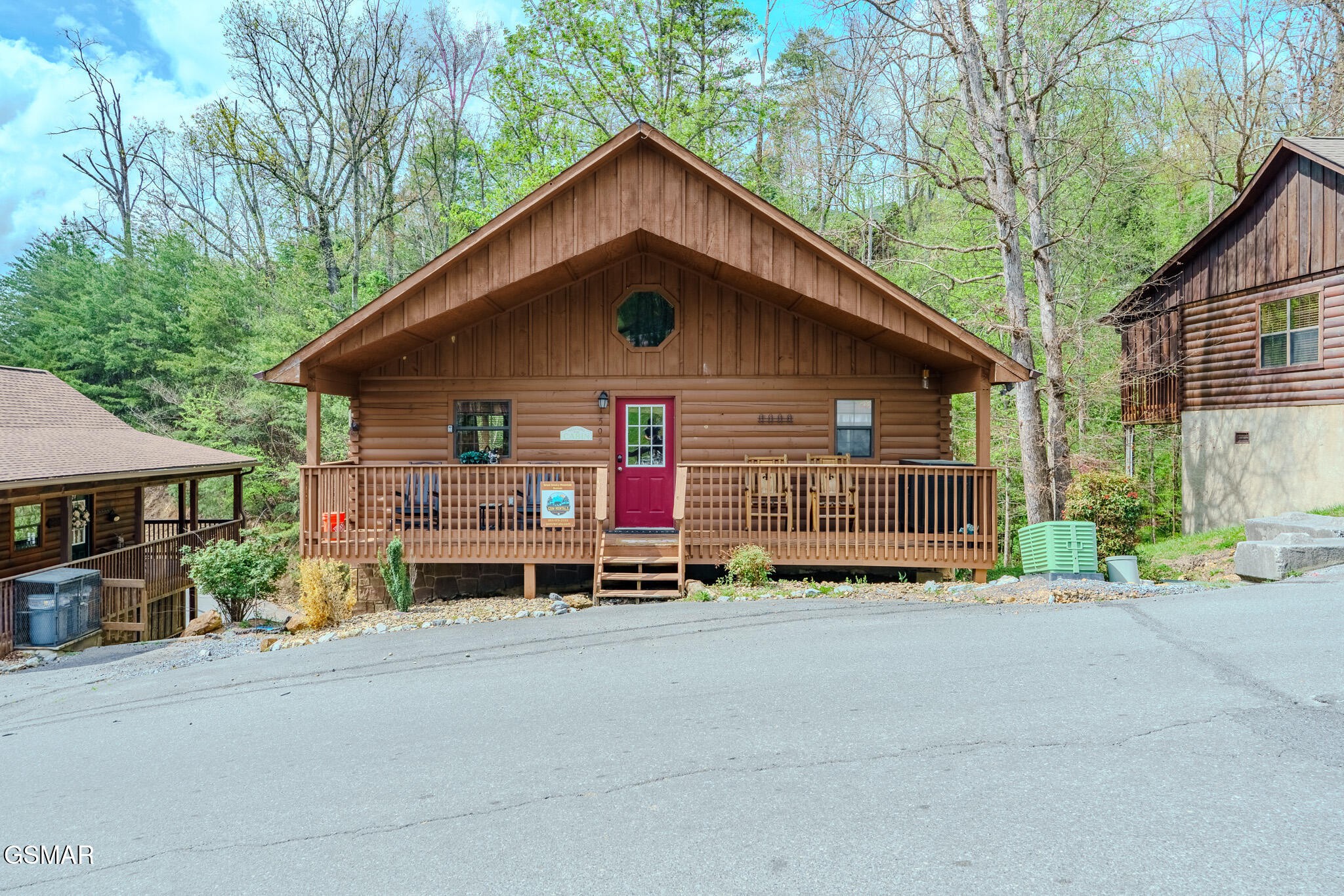 1505 Bears Den Way Property Photo 13