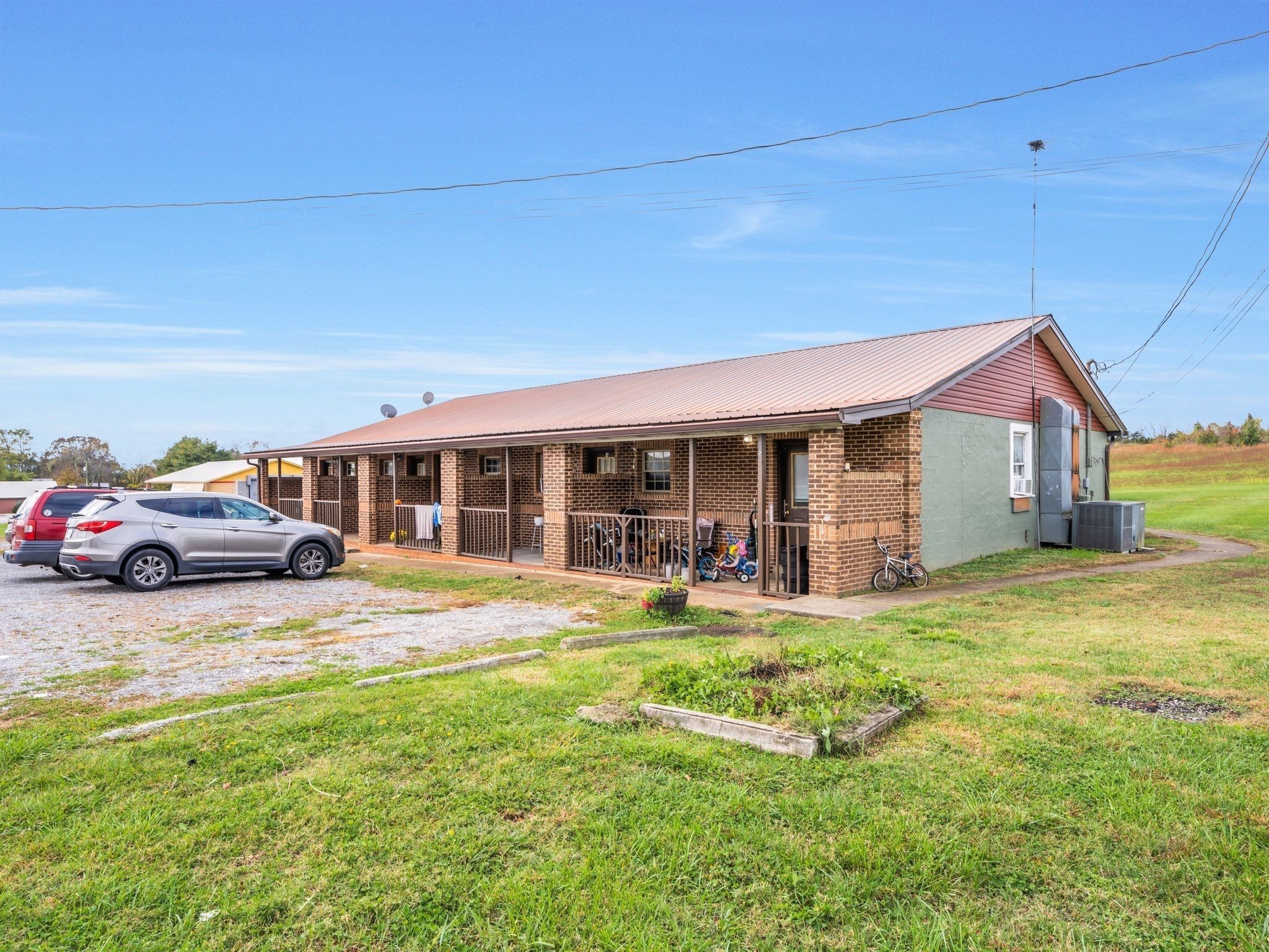 4921 Highway 48, N Property Photo 2