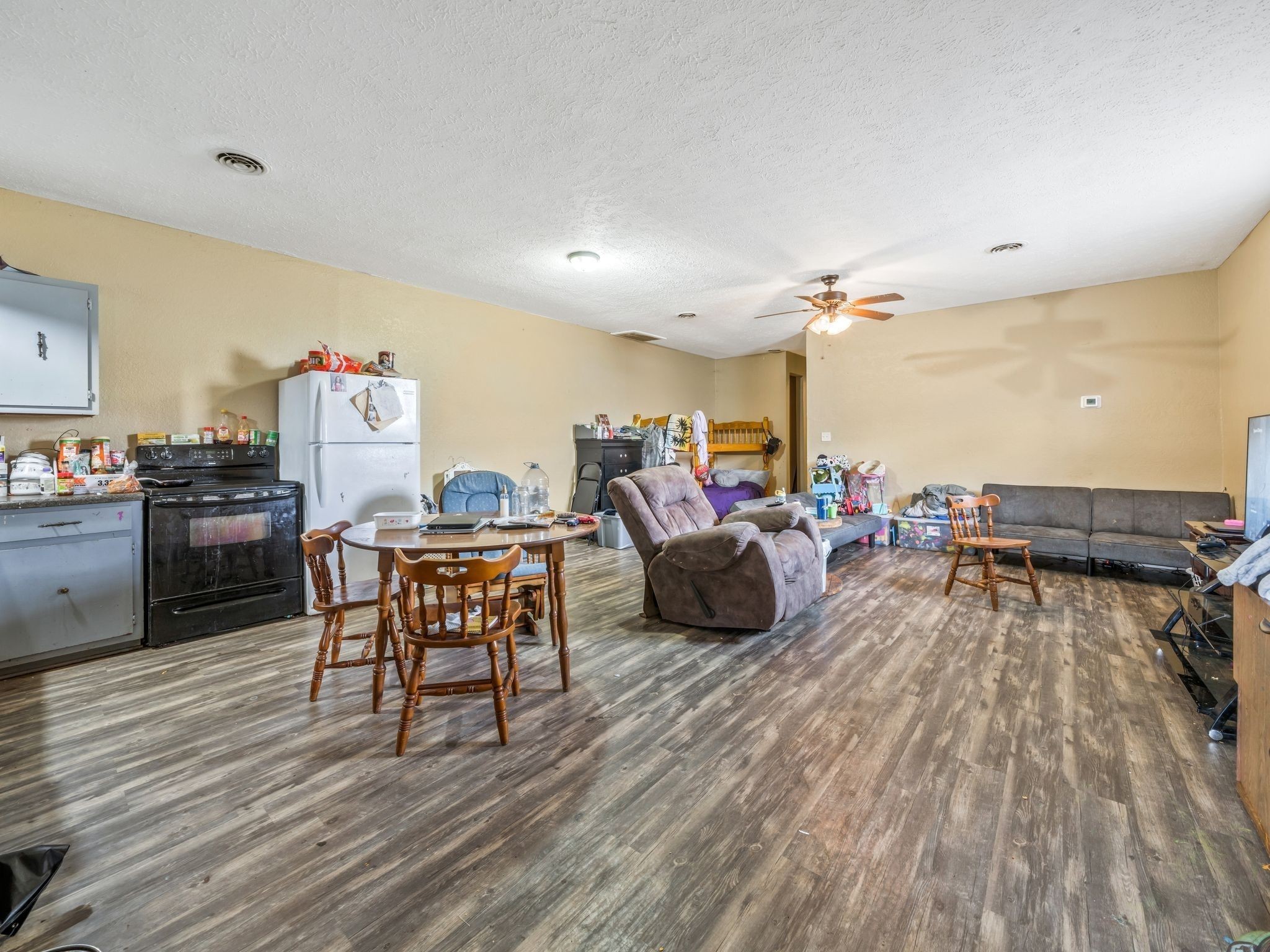 4921 Highway 48, N Property Photo 6