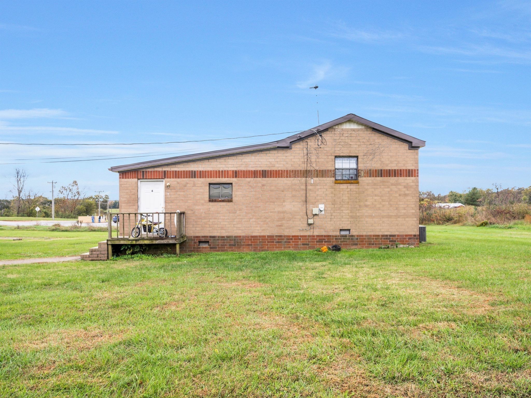 4921 Highway 48, N Property Photo 18