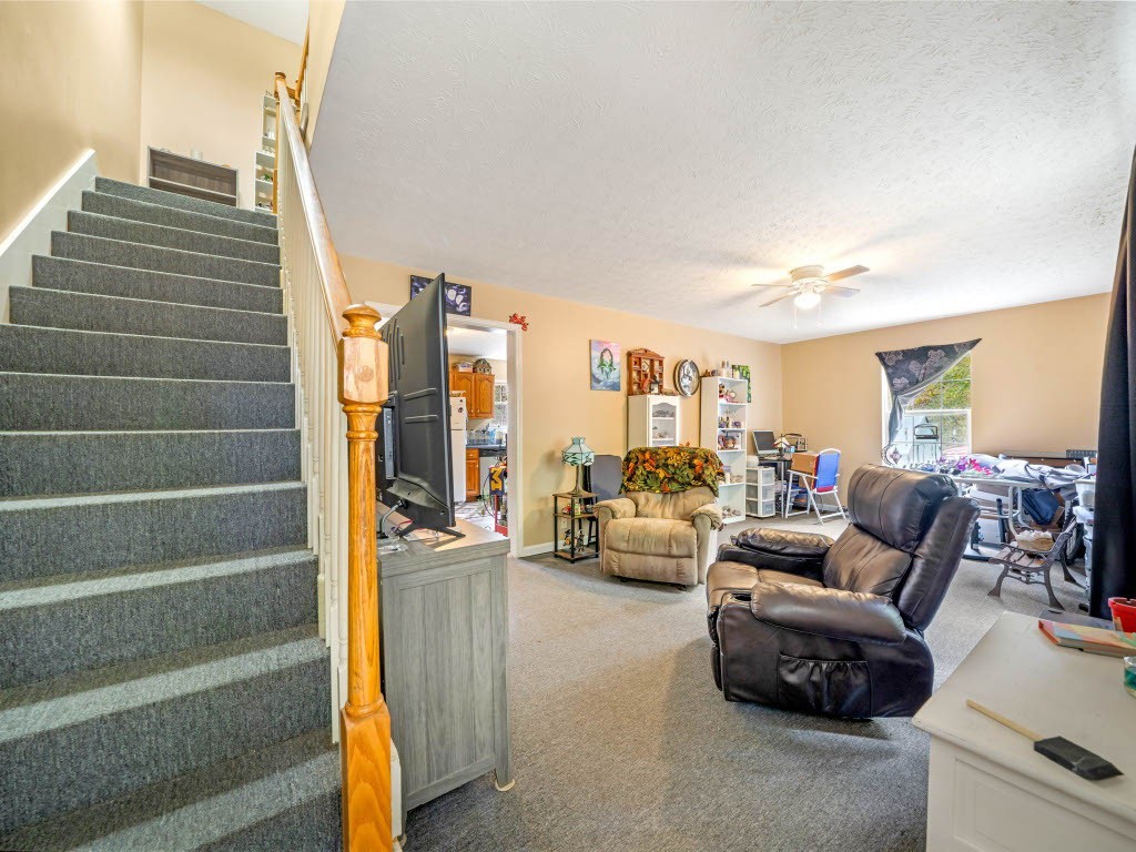 10116 Sneed Pt Property Photo 5