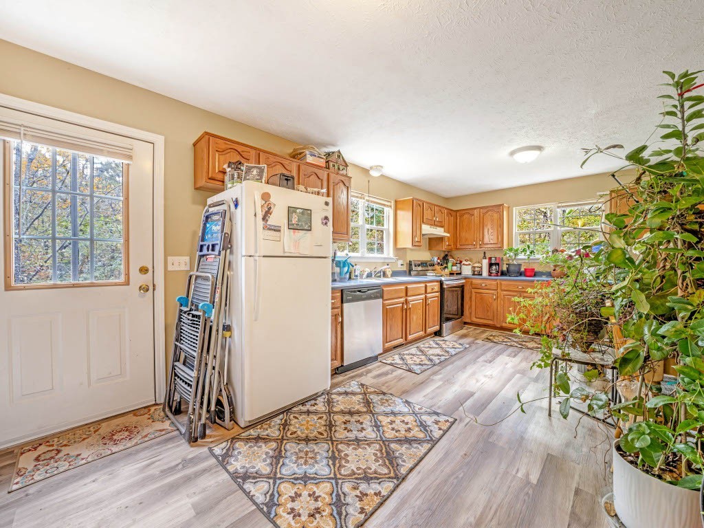 10116 Sneed Pt Property Photo 7