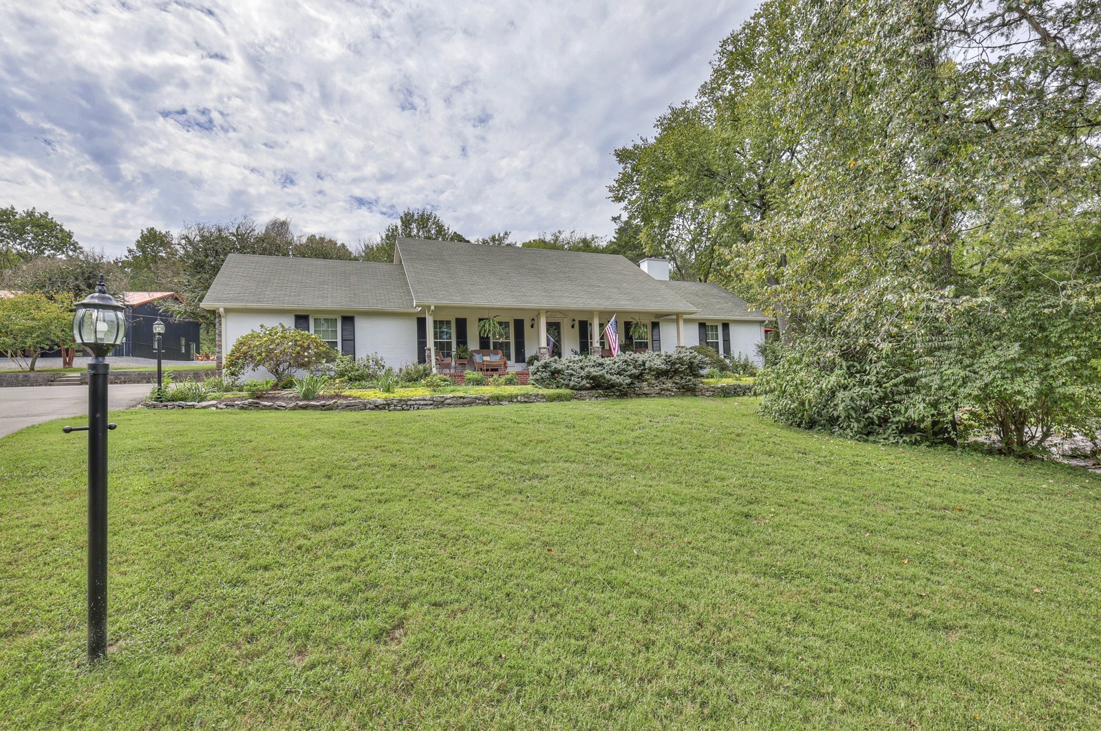 1880 E Compton Rd Property Photo 12