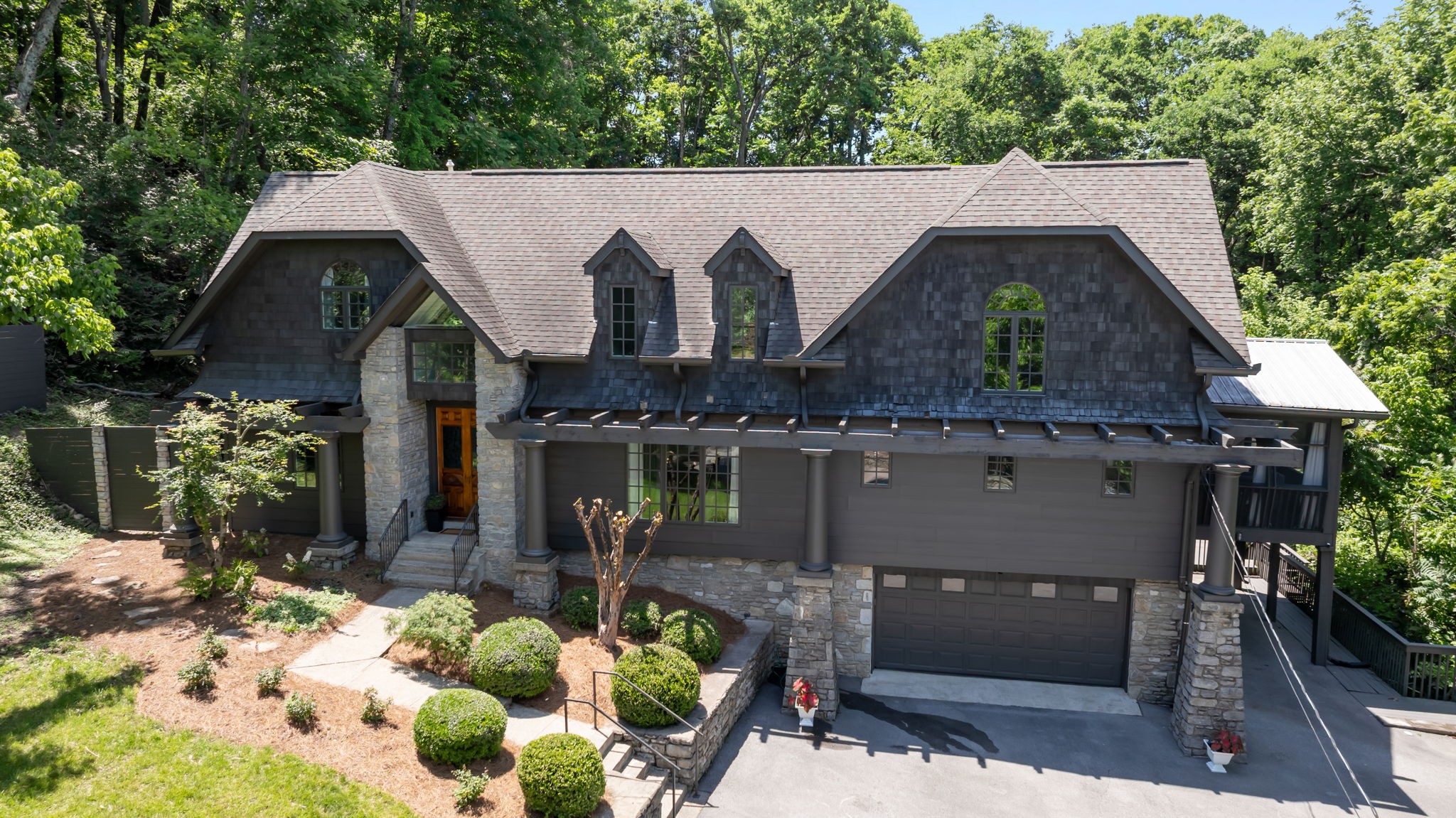 1244 Cliftee Dr