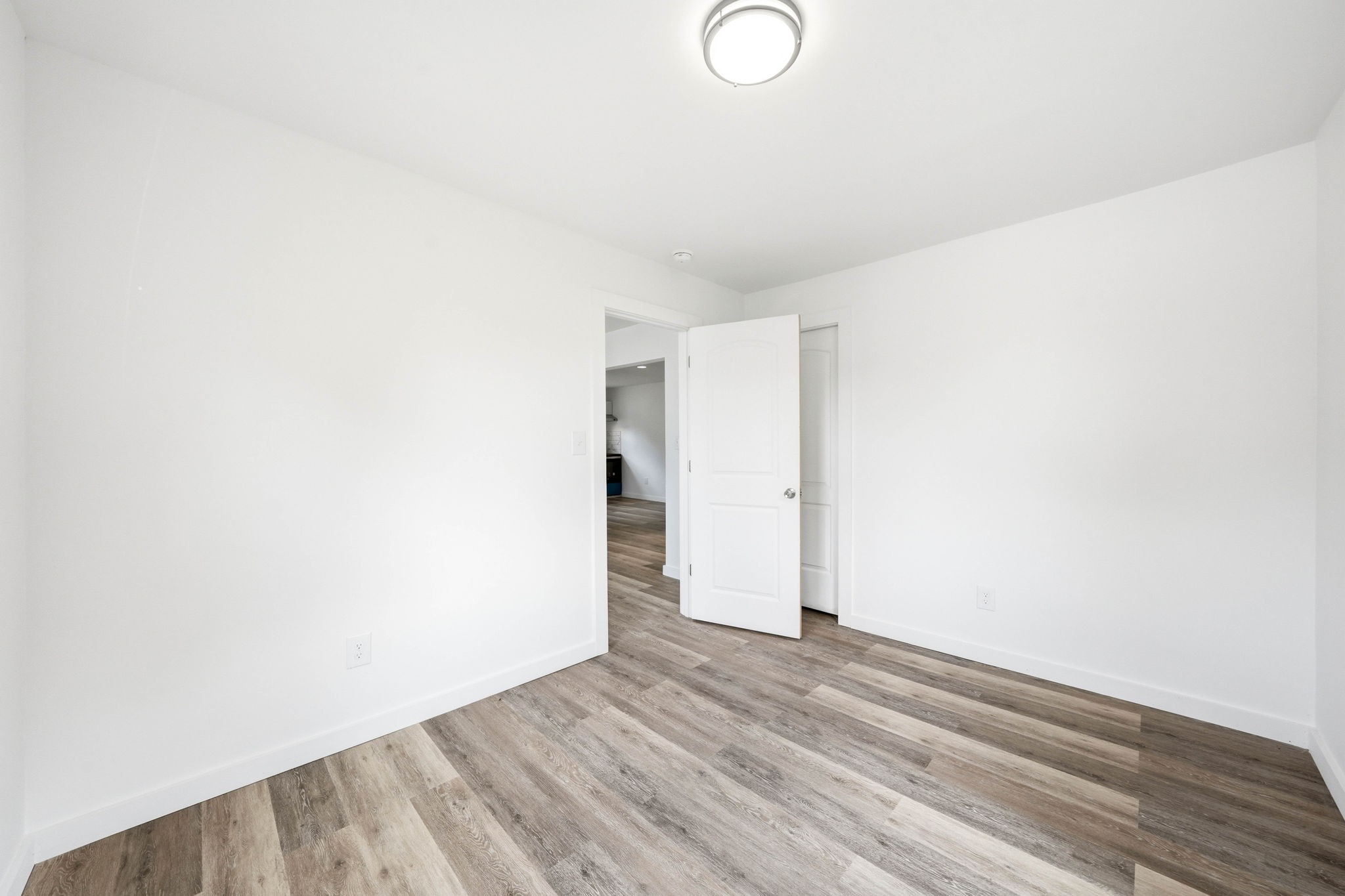 305 S Polk St Property Photo 10