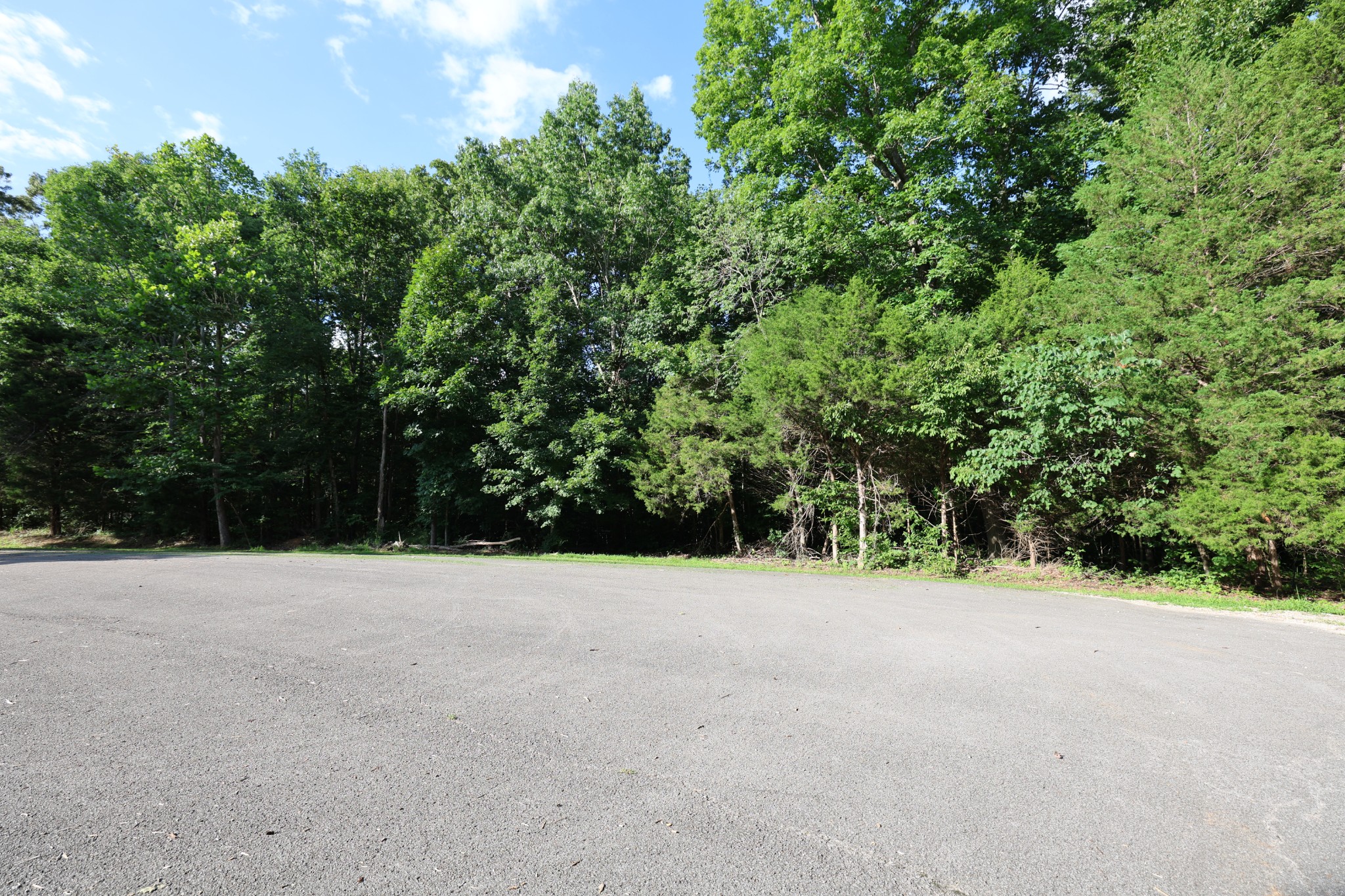 21 Holcomb Cir Property Photo 1