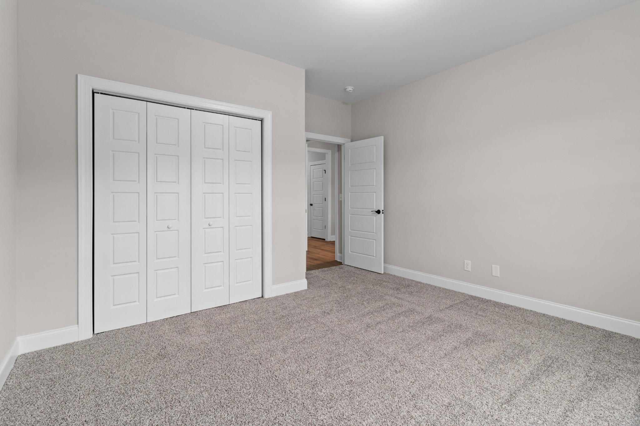 3530 Windmill Way Property Photo 8