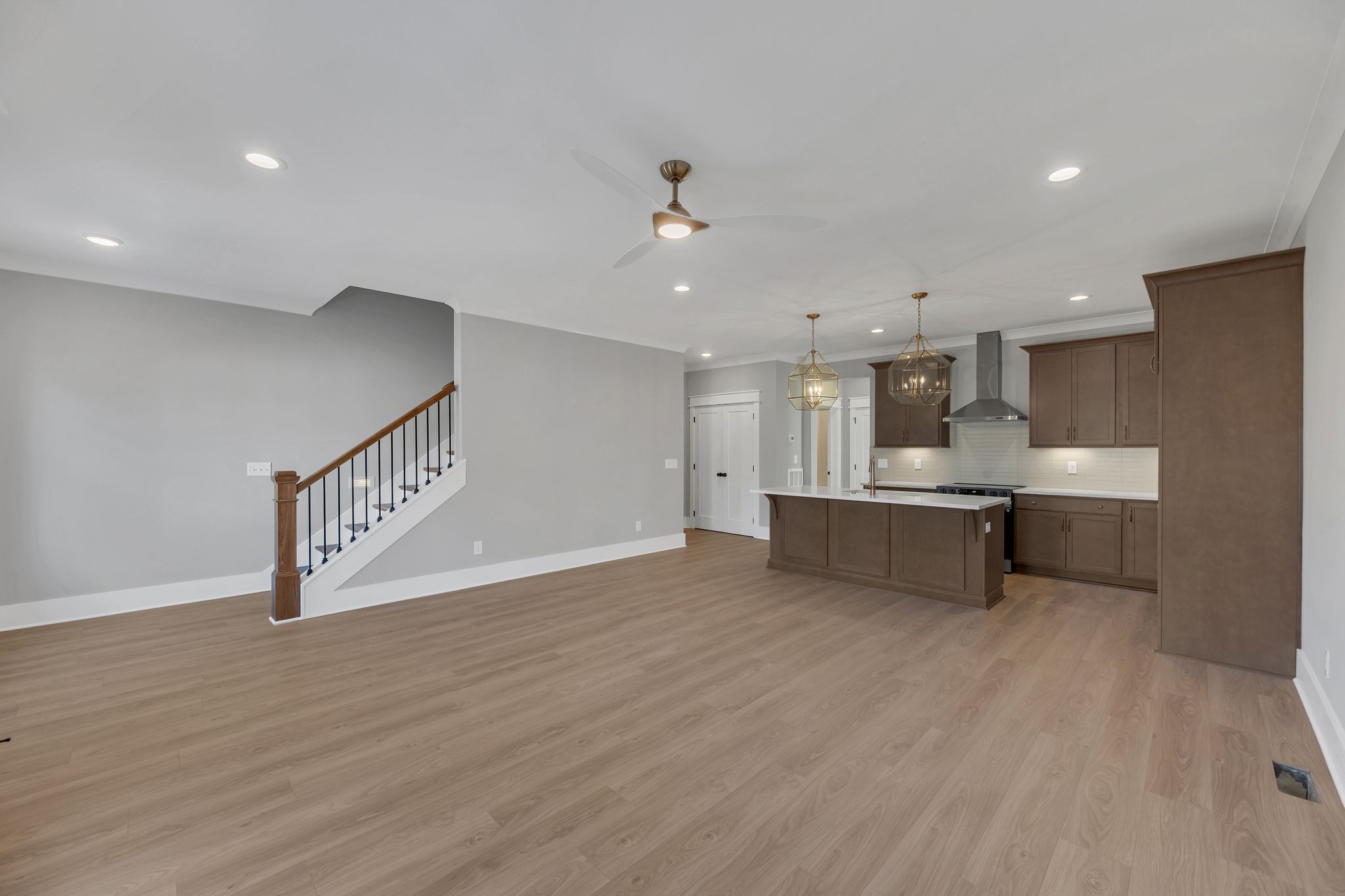 520 N Maple St Property Photo 12