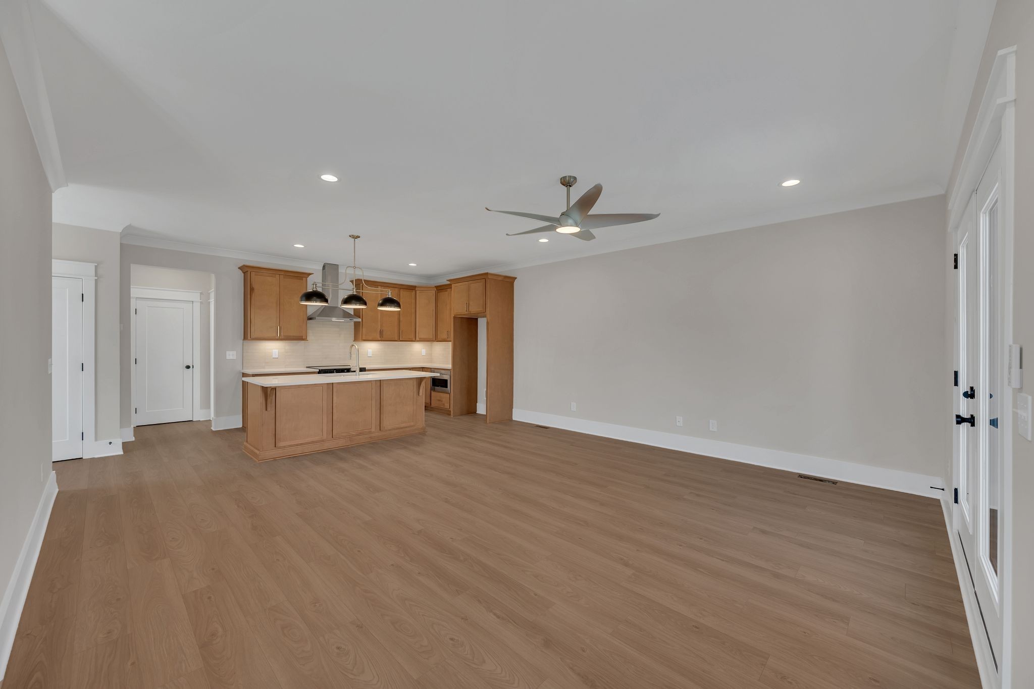 520 N Maple St Property Photo 10