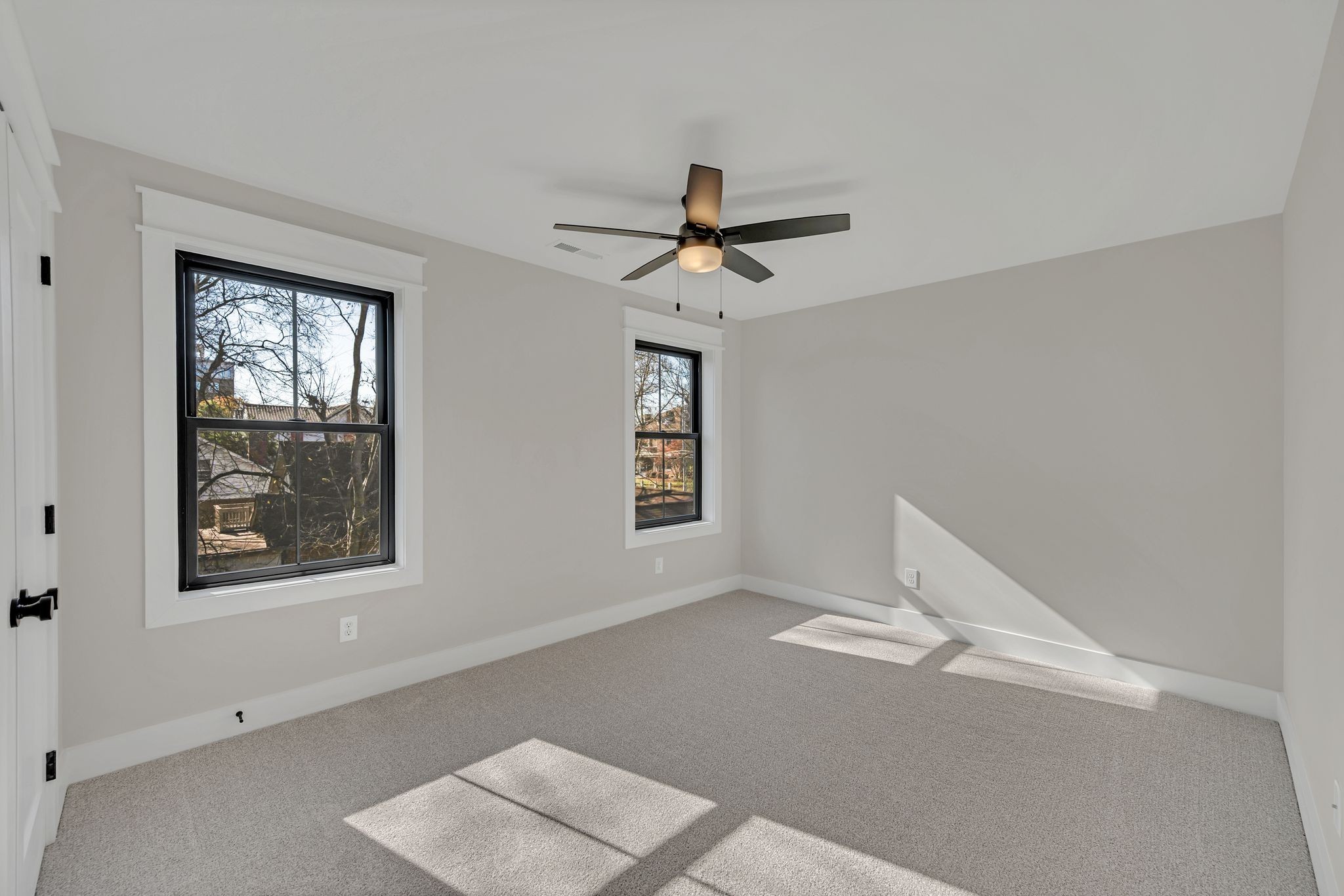 520 N Maple St Property Photo 20