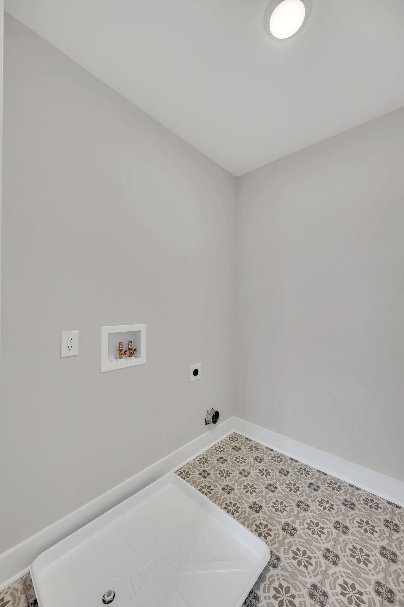 520 N Maple St Property Photo 23
