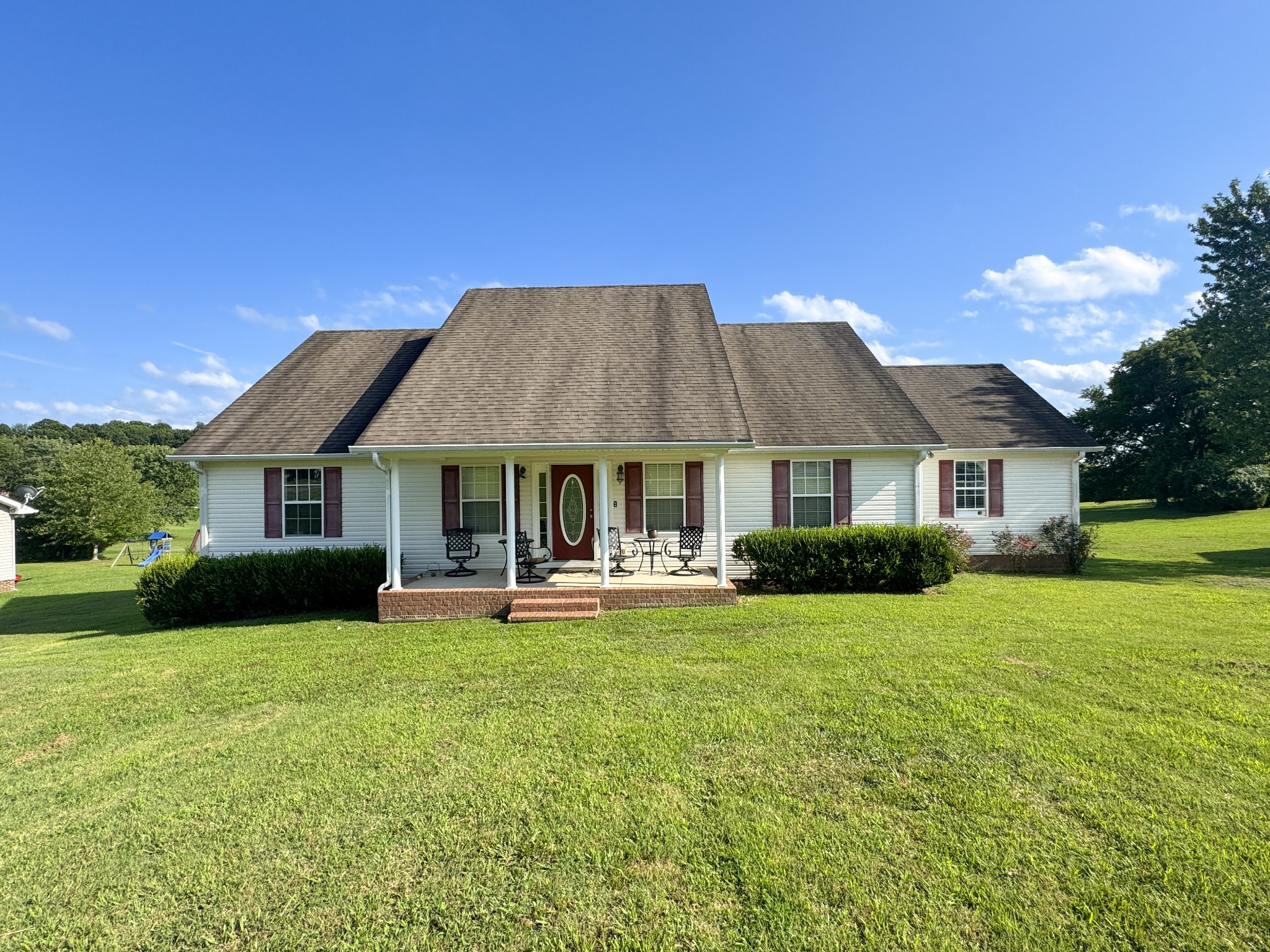 185 Ridgecrest Rd Property Photo 1