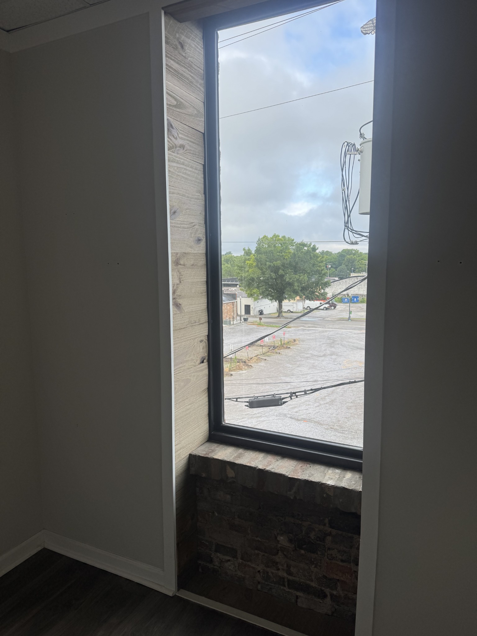 112 S Maple St Property Photo 6