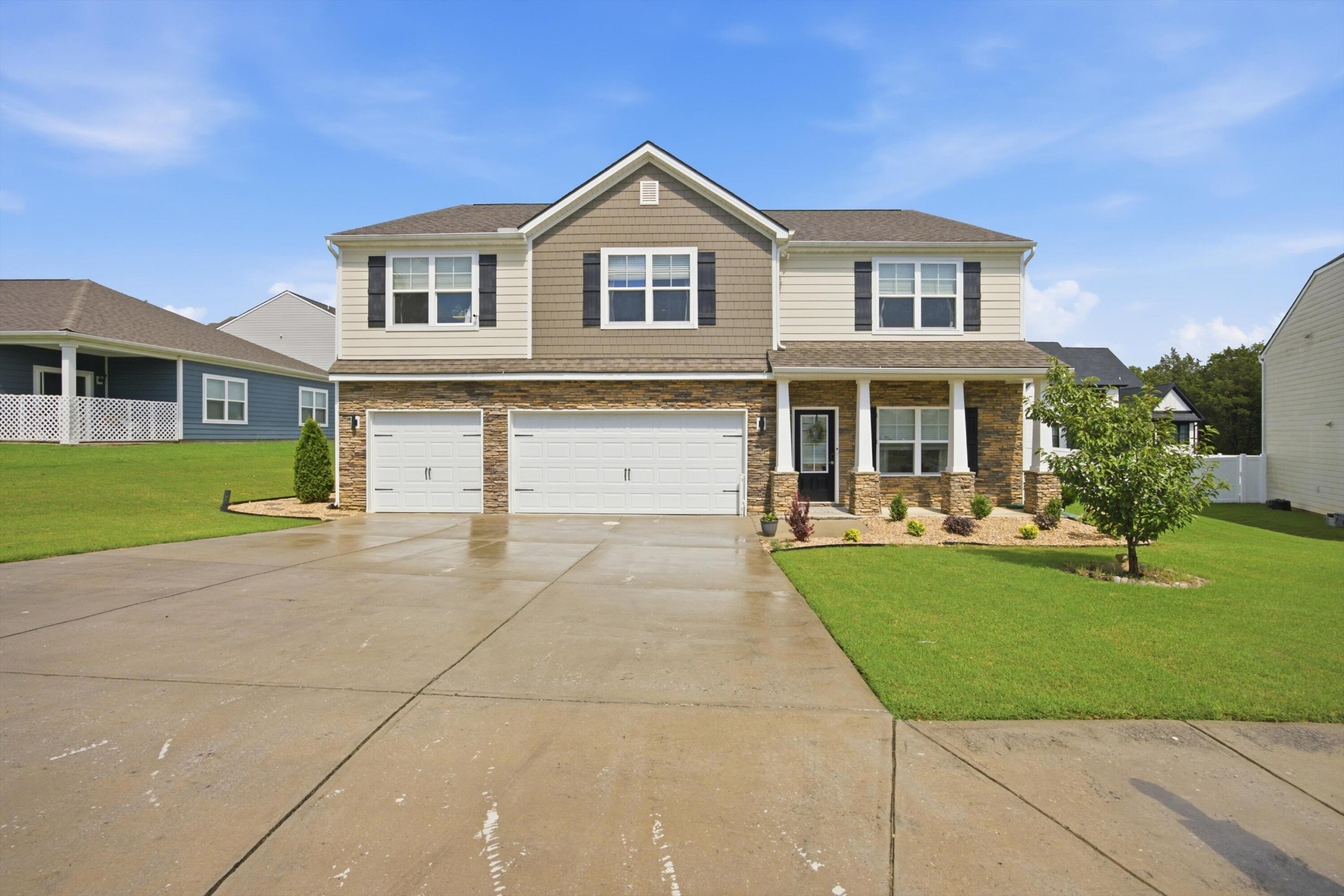 49 Ridgelake Circle Property Photo 1