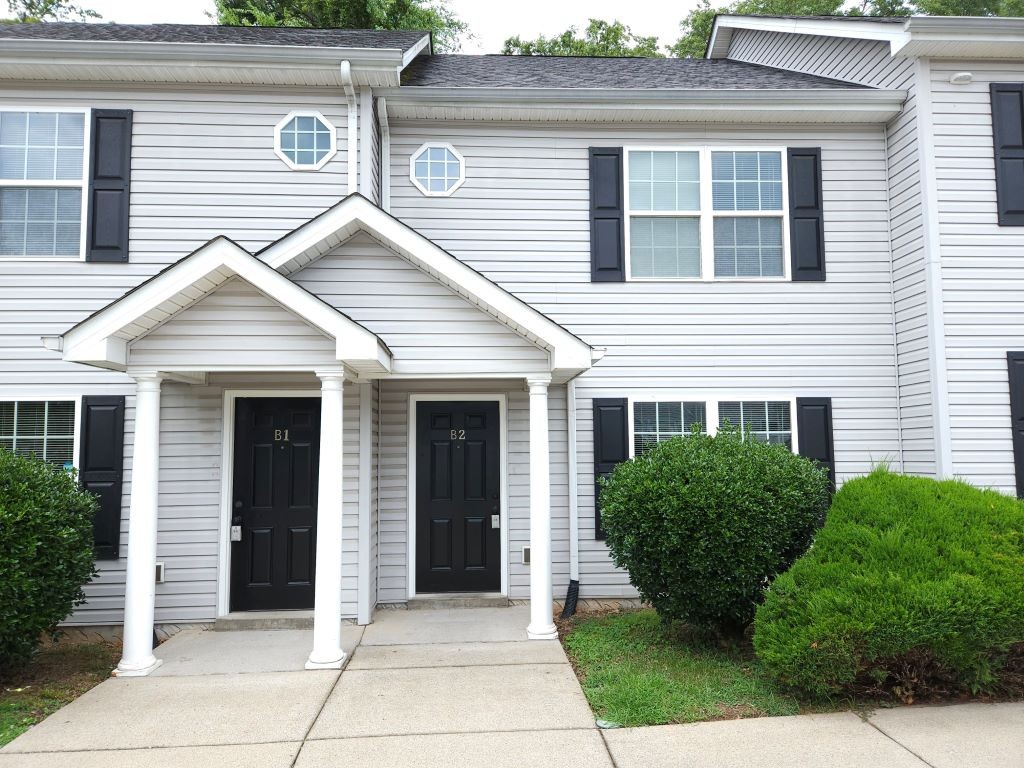 705 Crestland Ave Property Photo 1