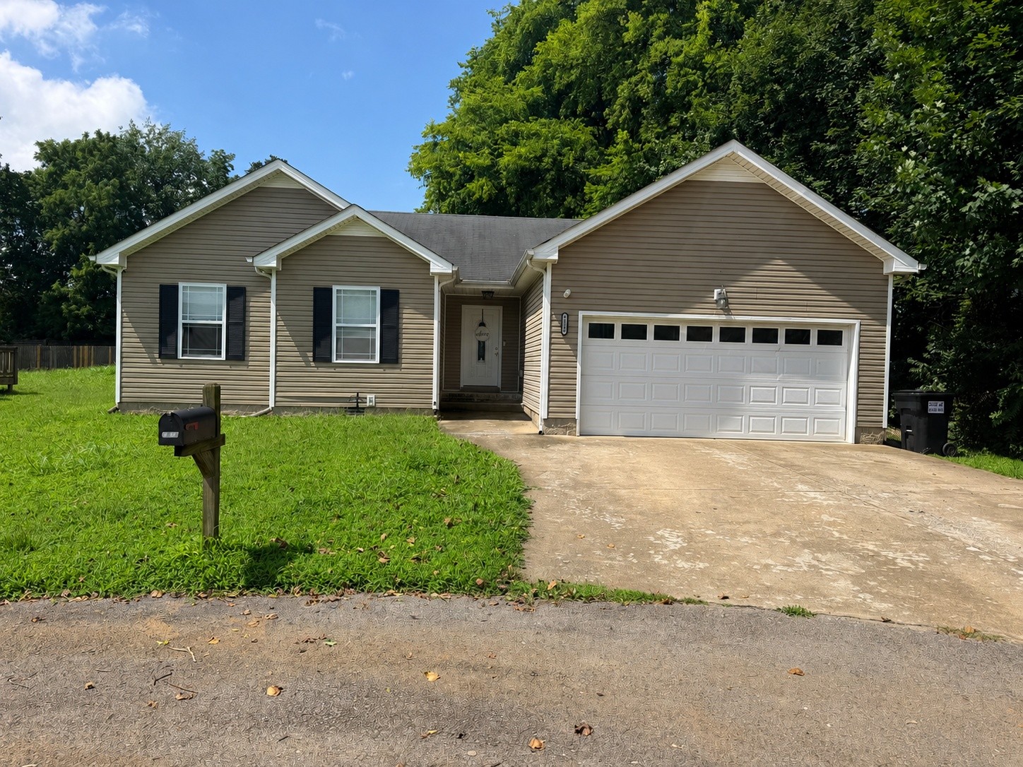 3828 Maliki Dr Property Photo 1