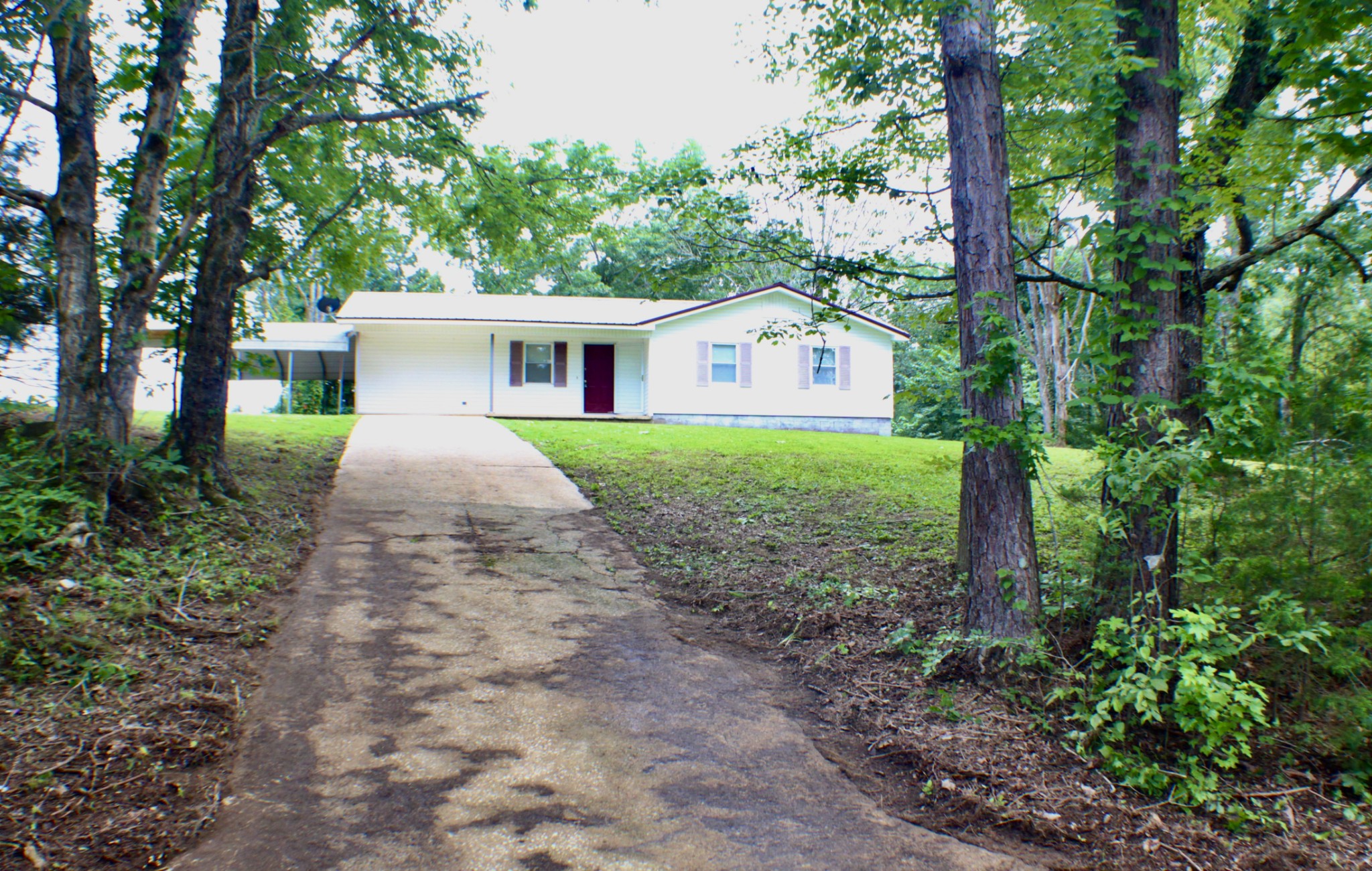 338 Standfill Ln Property Photo 1