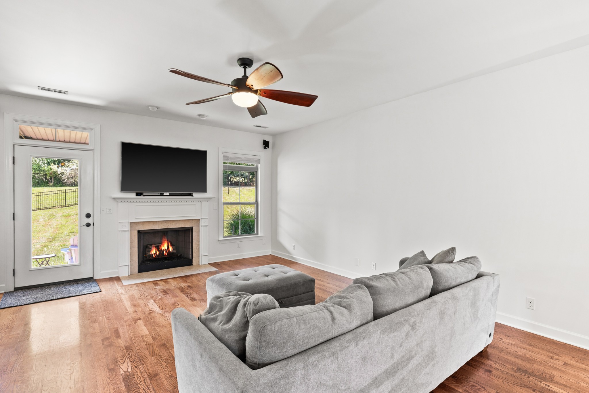 1007 Broughton Pl Property Photo 11