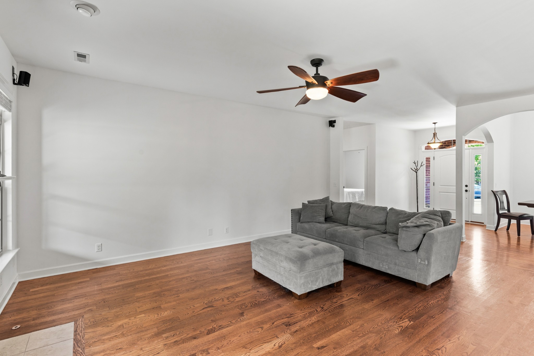 1007 Broughton Pl Property Photo 12