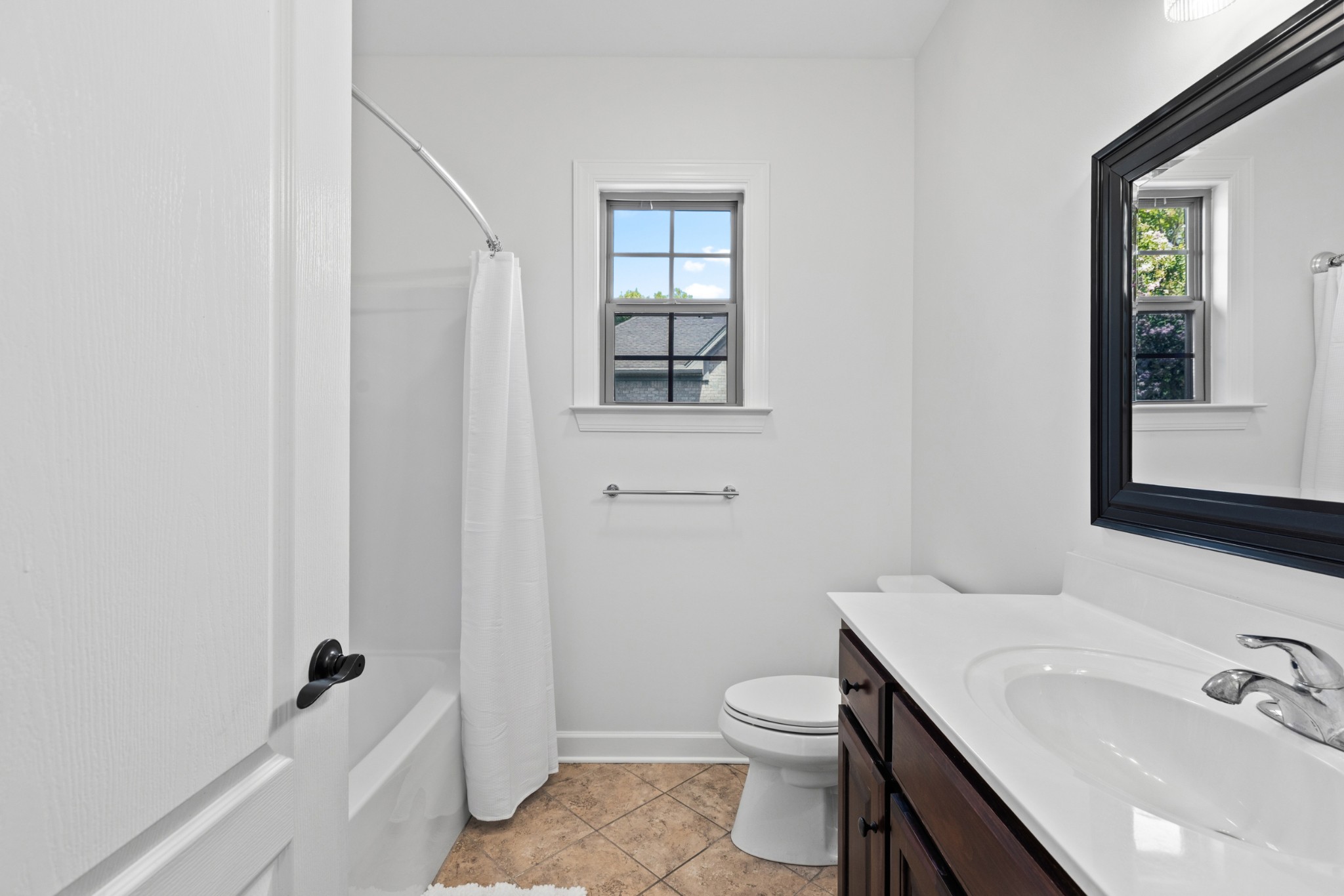 1007 Broughton Pl Property Photo 31