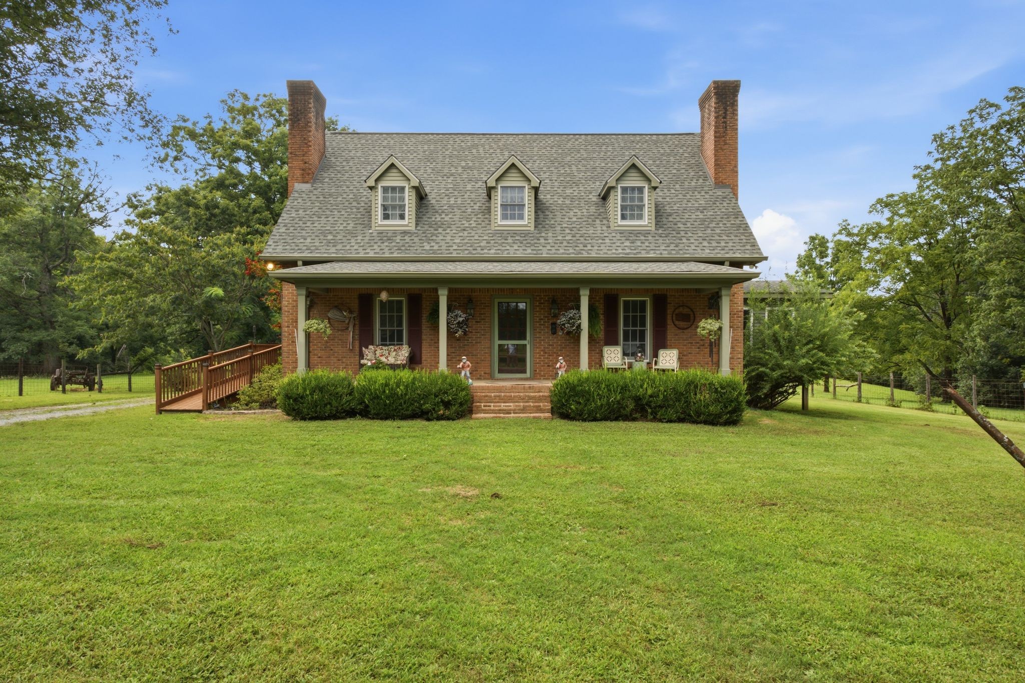 1376 Dividing Ridge Rd Property Photo 1