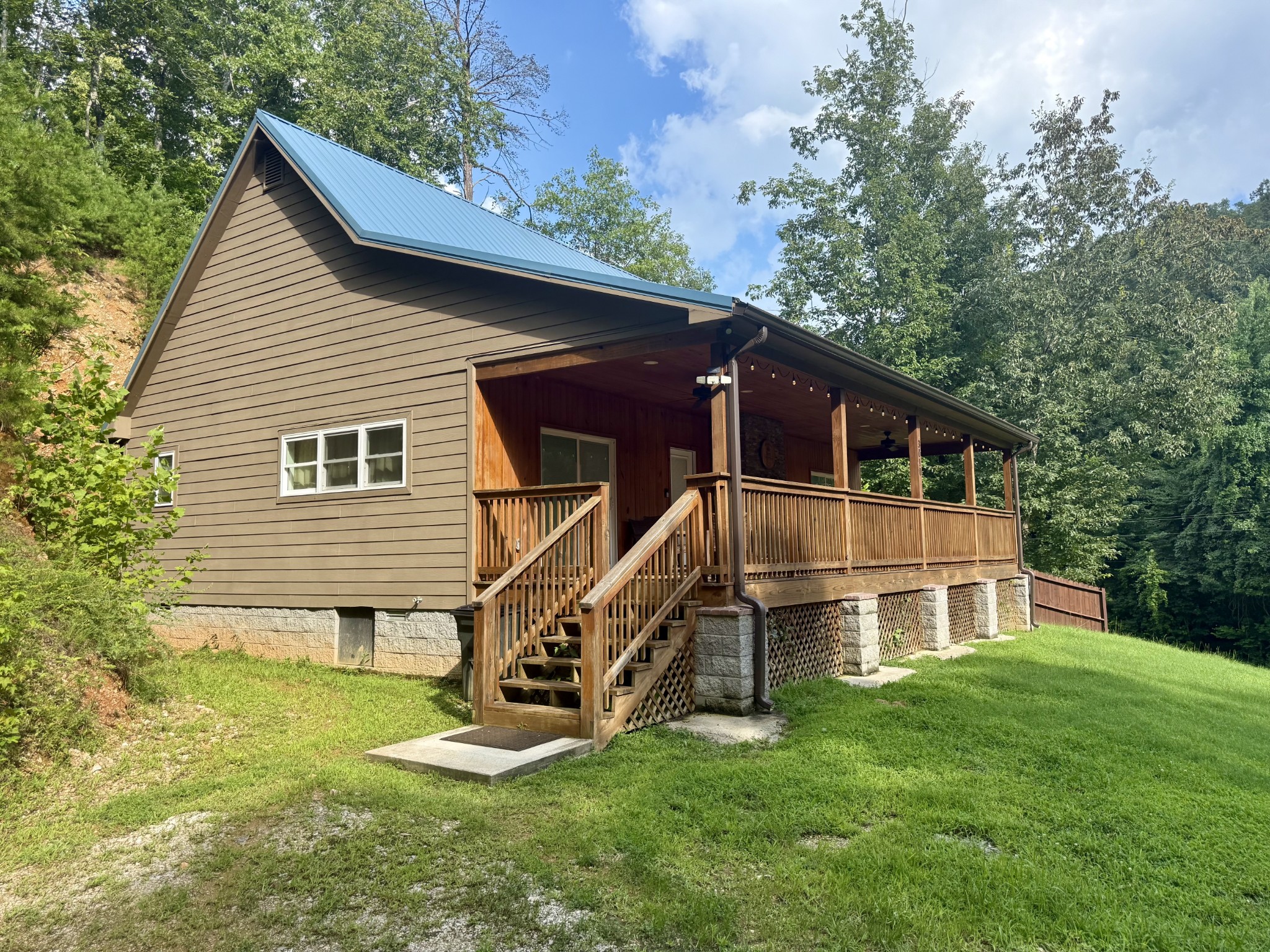 3010 Highwater Rd Property Photo 1
