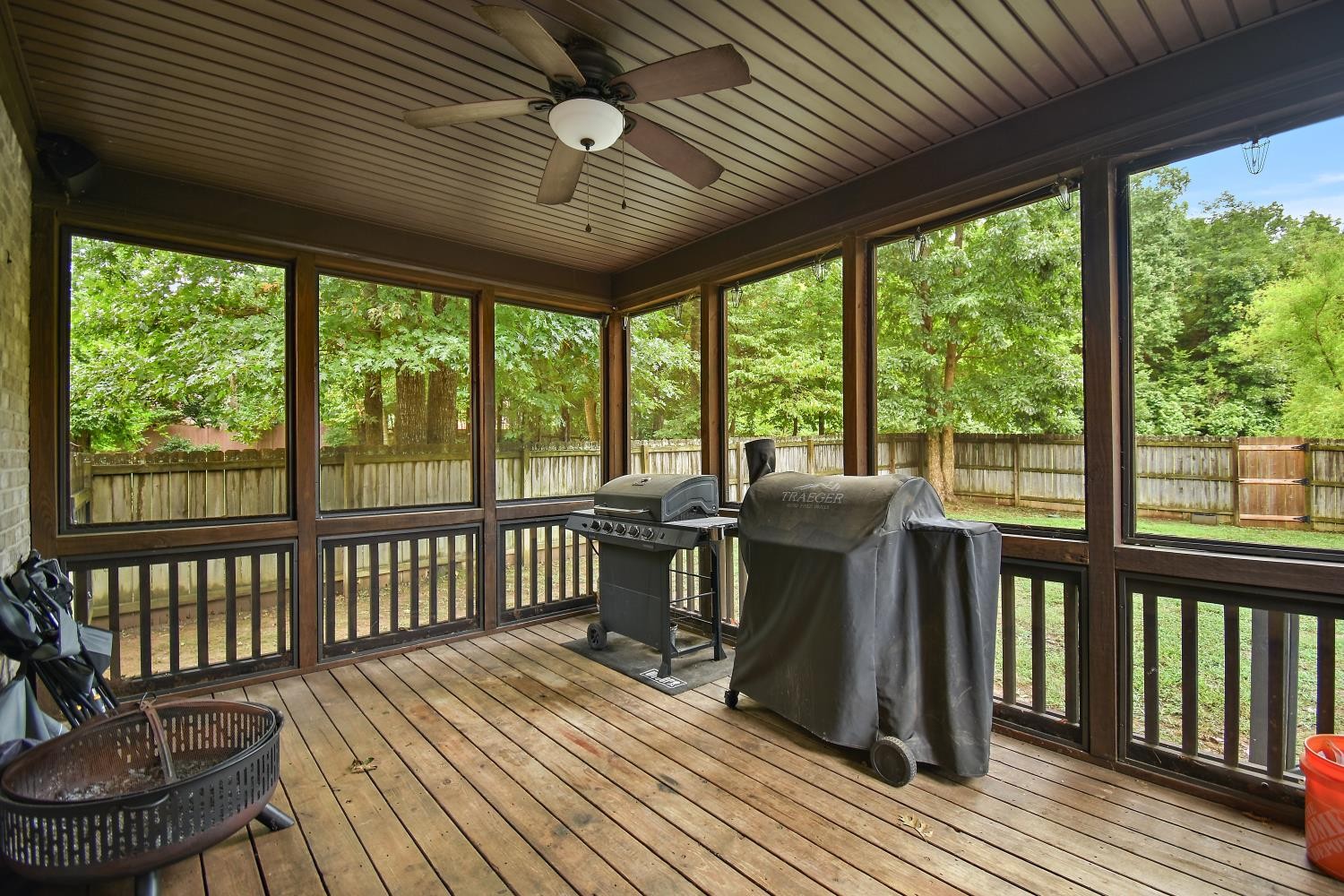2549 Hessey Pass Property Photo 44