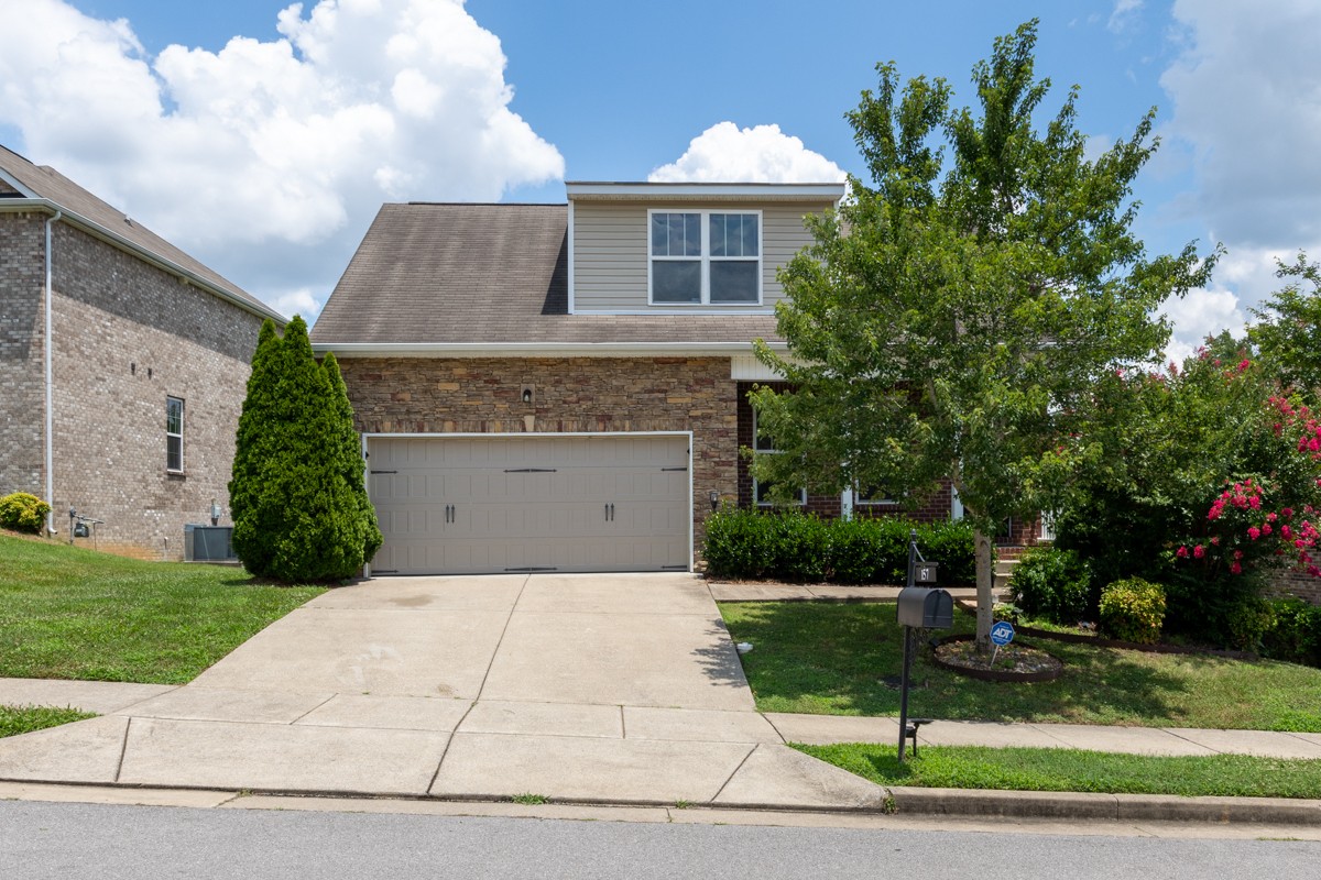 157 Blackpool Dr Property Photo 1