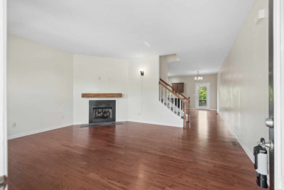 157 Blackpool Dr Property Photo 6