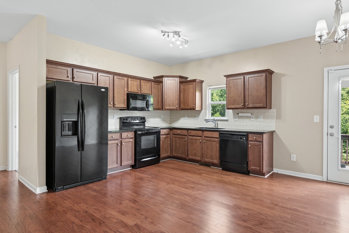 157 Blackpool Dr Property Photo 14