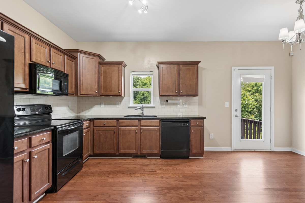 157 Blackpool Dr Property Photo 17