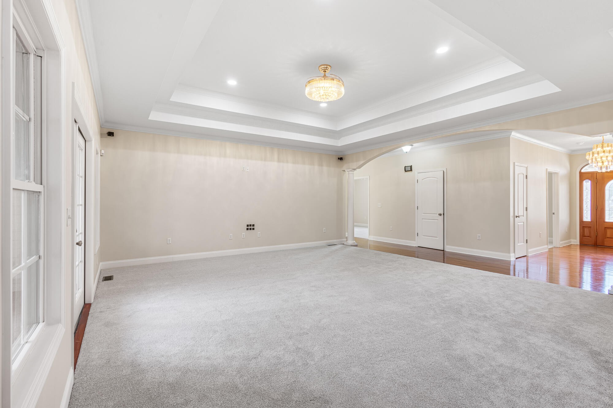 504 Lynnwood Drive Property Photo 8