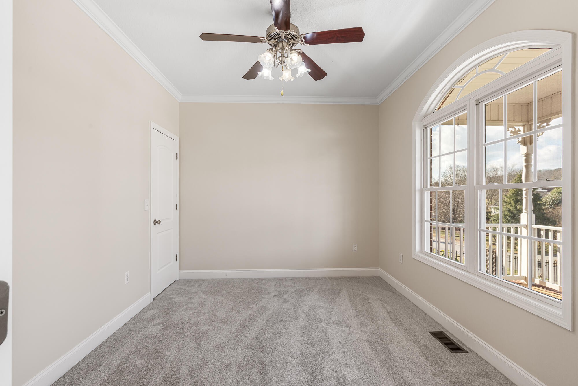 504 Lynnwood Drive Property Photo 28