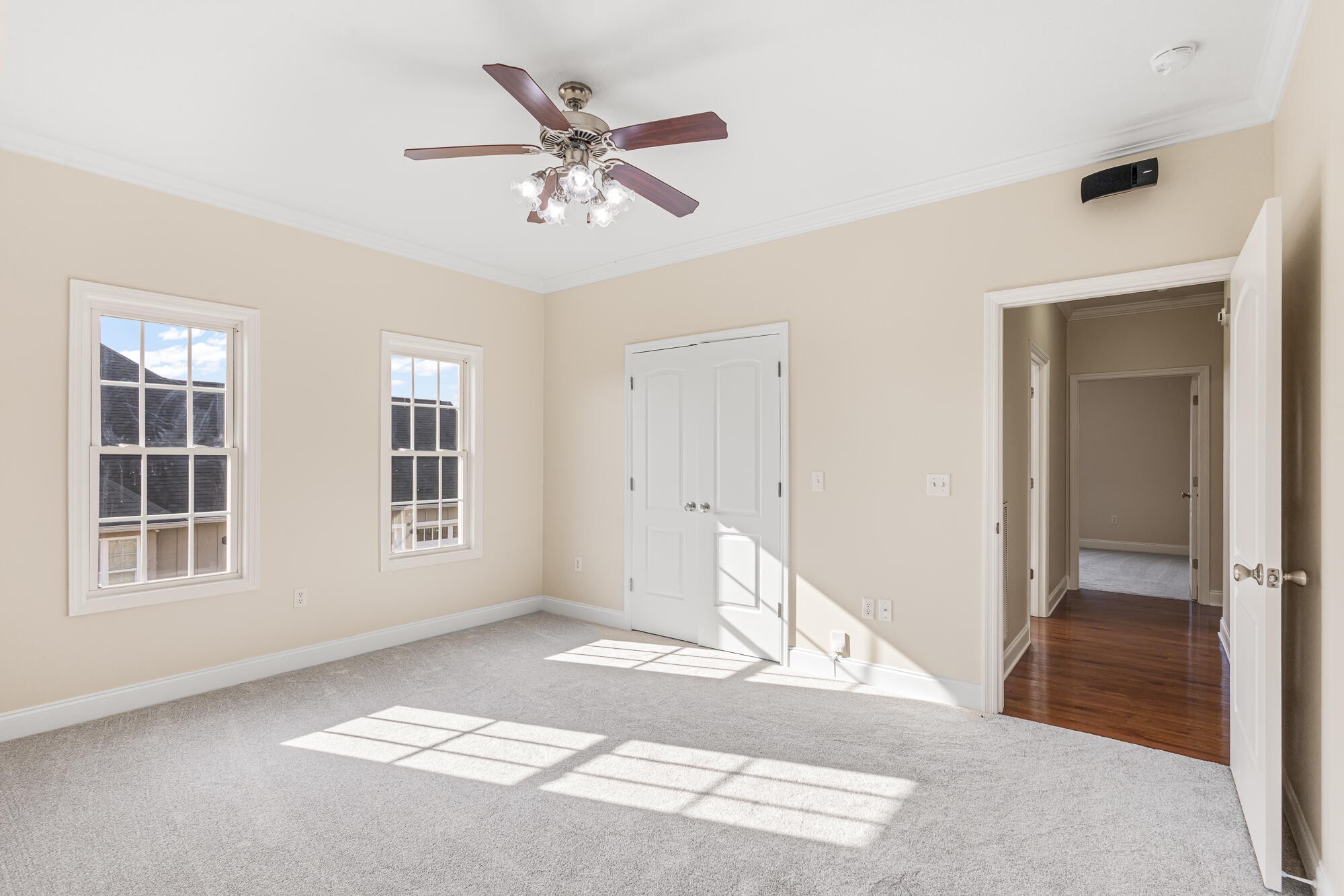 504 Lynnwood Drive Property Photo 32
