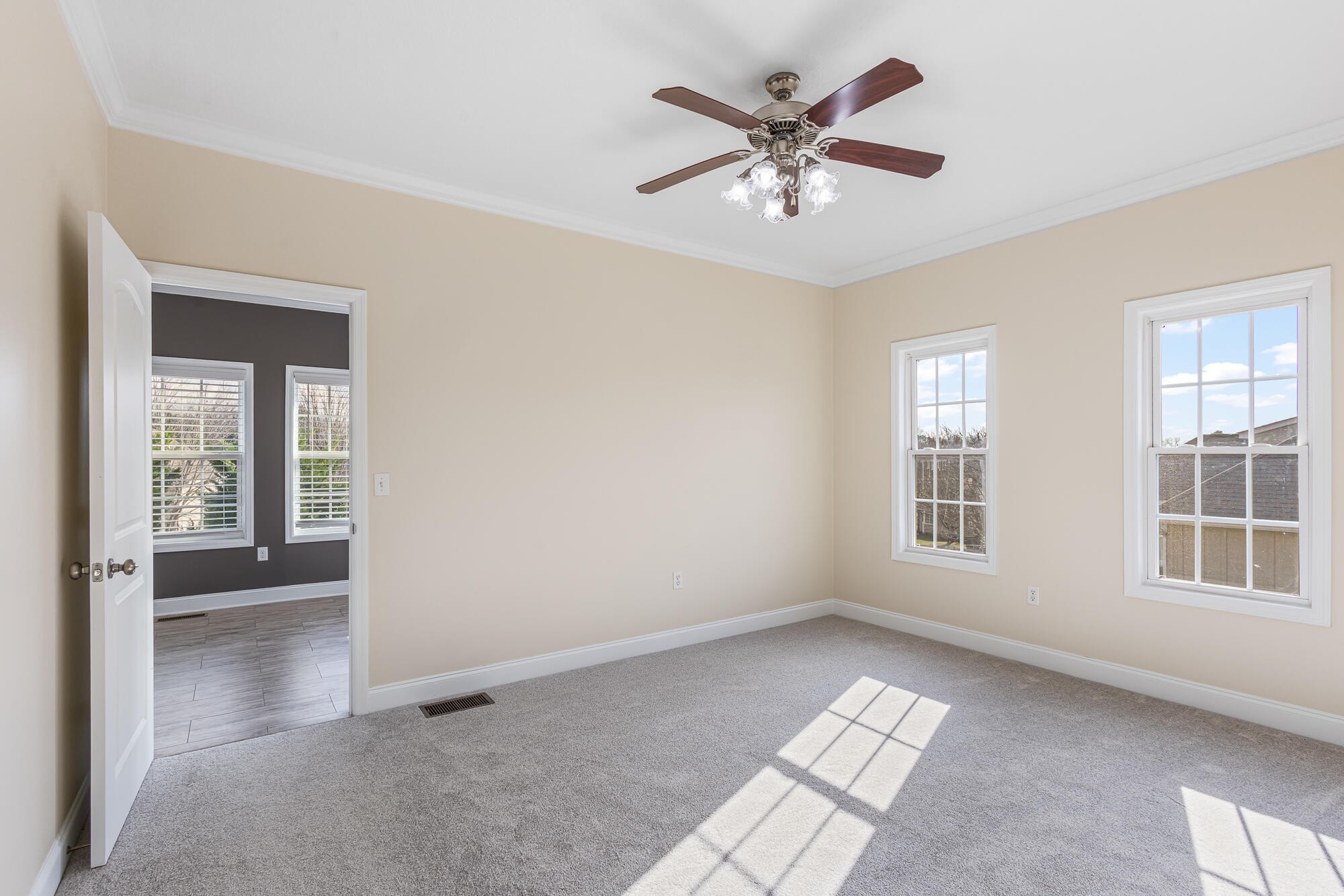 504 Lynnwood Drive Property Photo 33