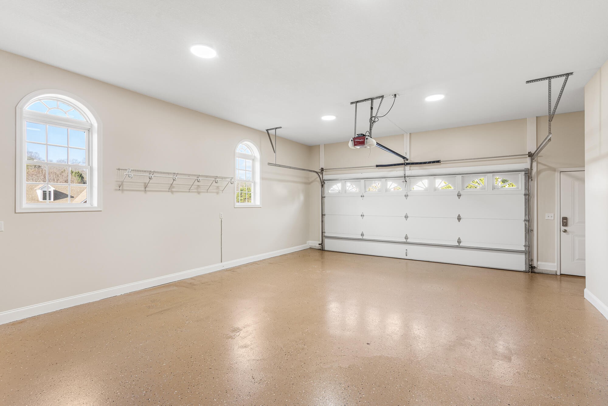 504 Lynnwood Drive Property Photo 39