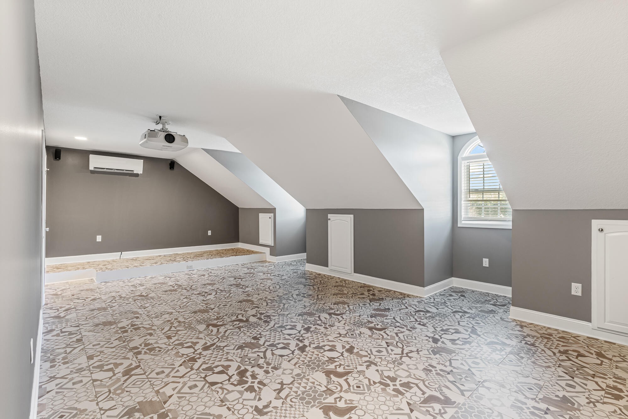 504 Lynnwood Drive Property Photo 44