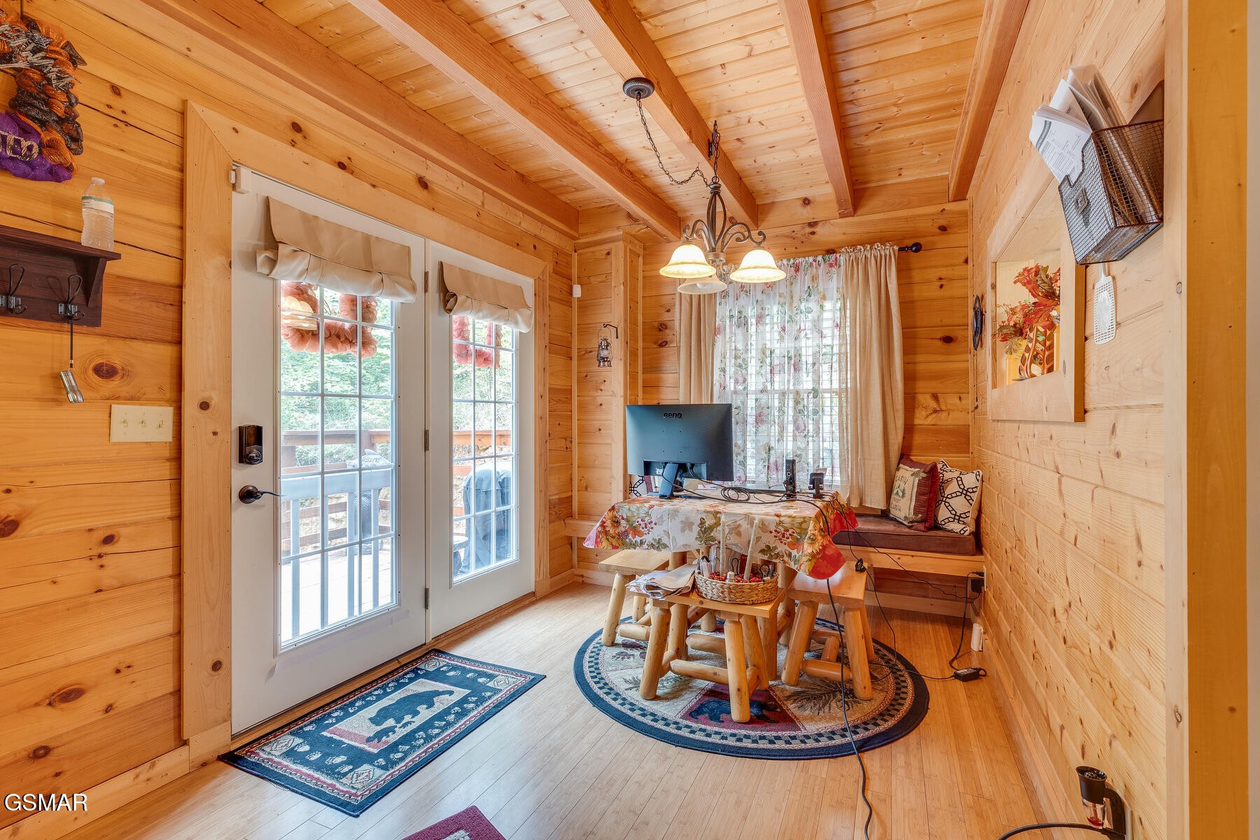 1121 Turkey Ridge Way Property Photo 10