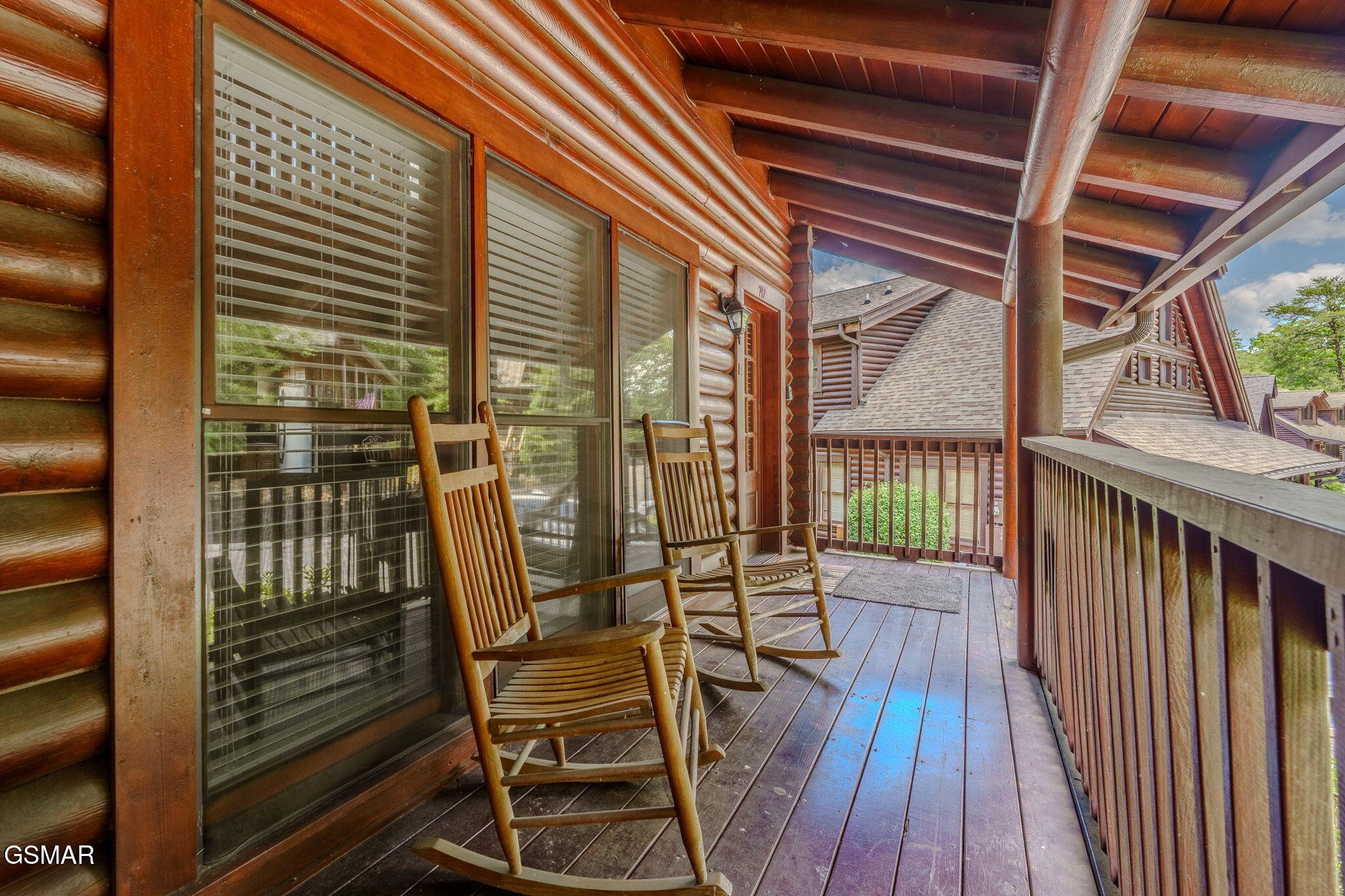 741 Golf View Boulevard Property Photo 2