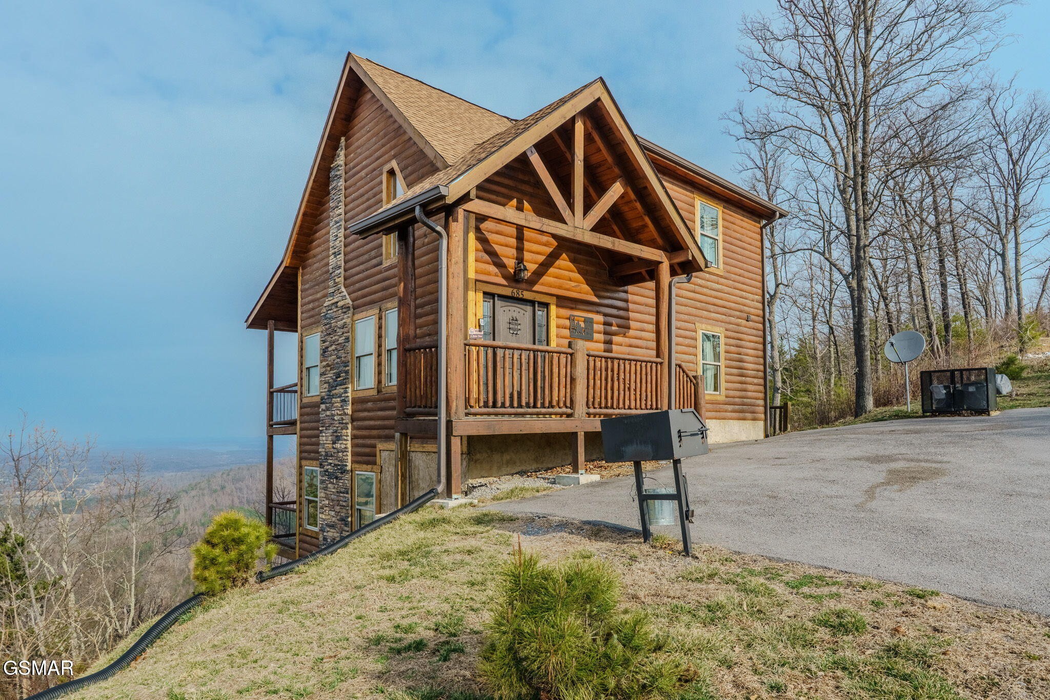 685 Shell Mountain Road Property Photo 1