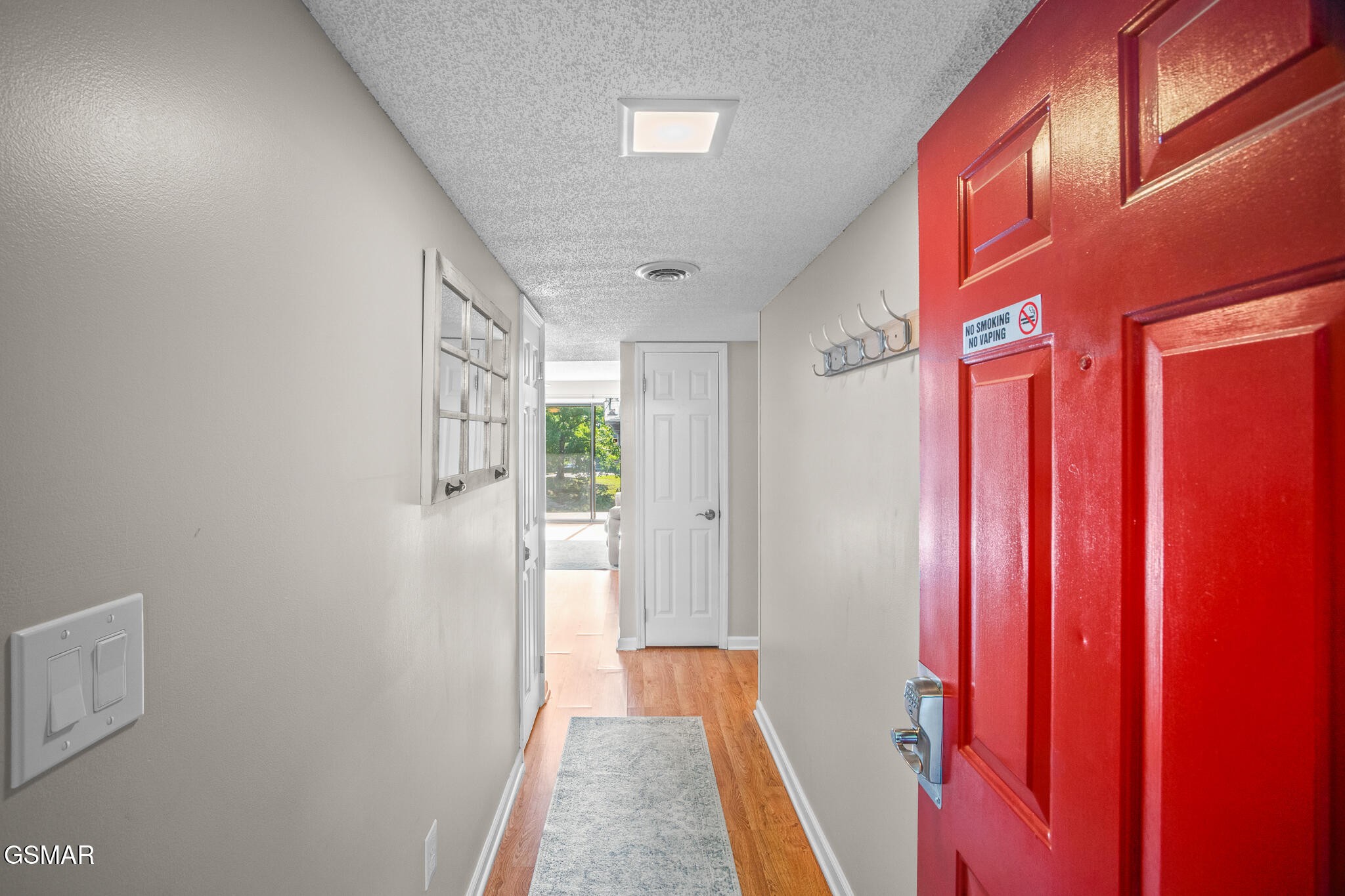 526 Briarcliff Way Property Photo 4