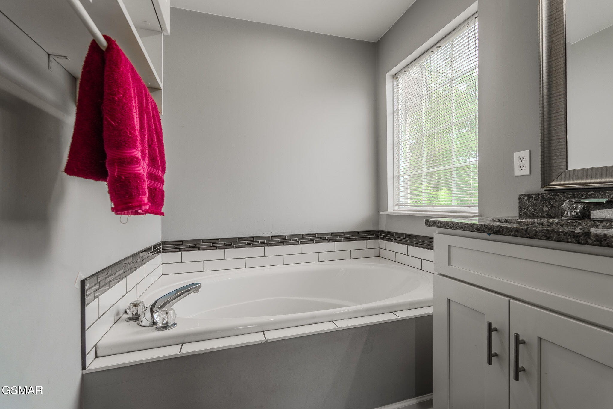 7213 Emerald Heath Road Property Photo 17