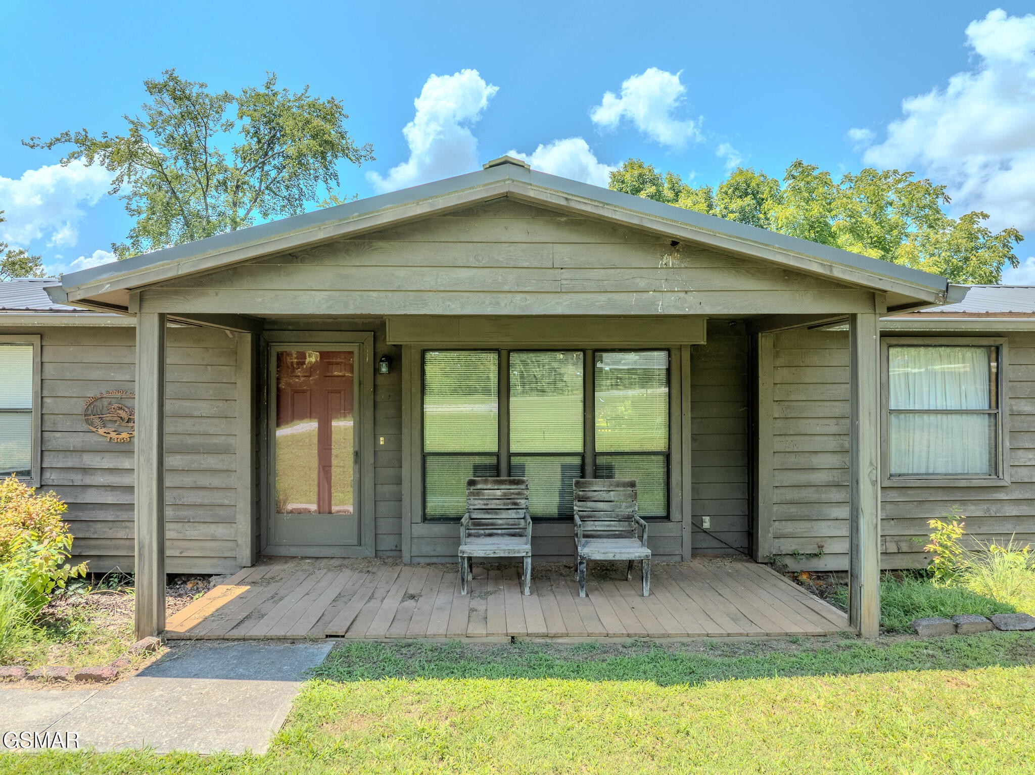 1369 Paradise Lane Property Photo 1