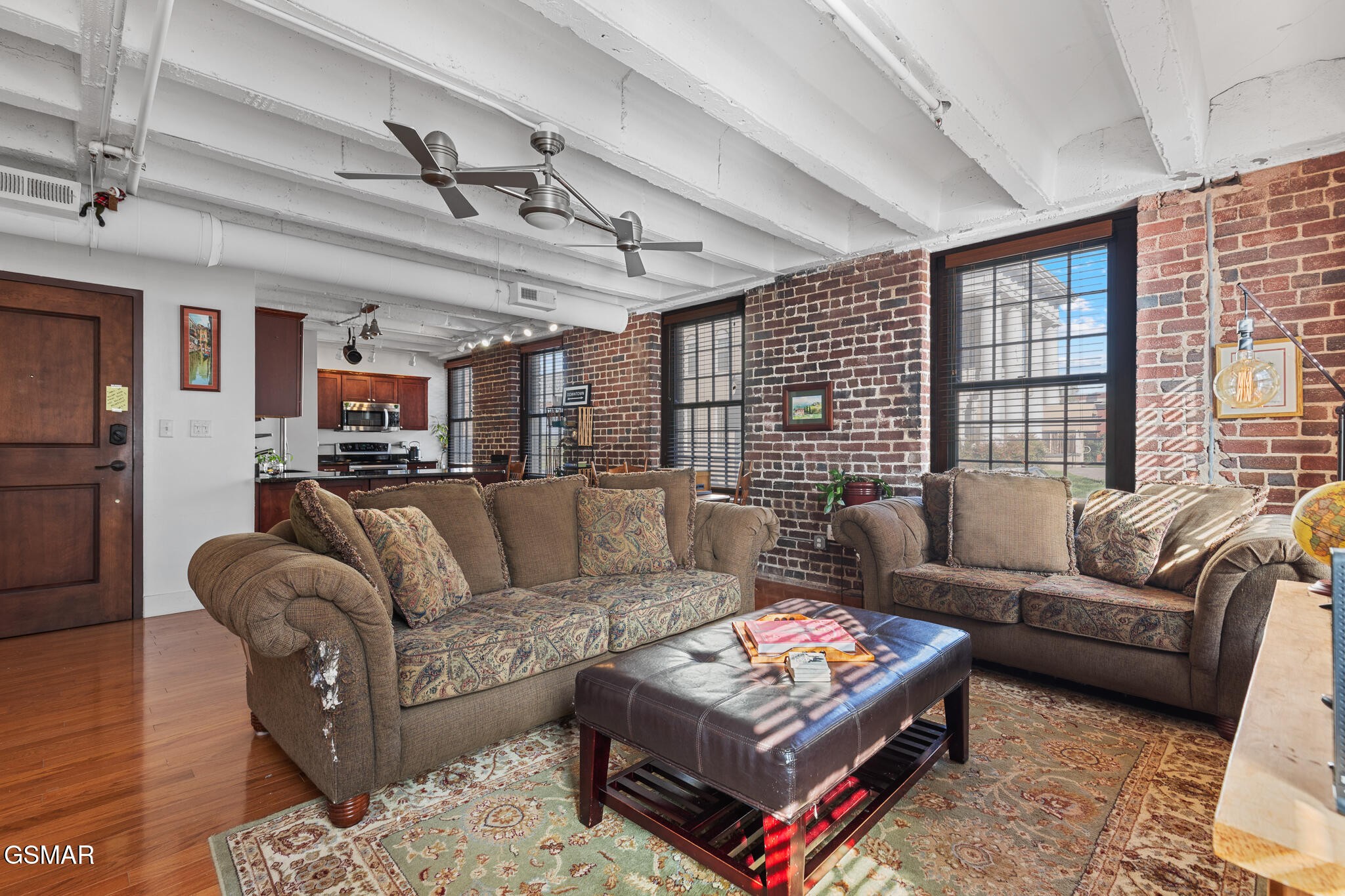 535 Locust Street Property Photo 10