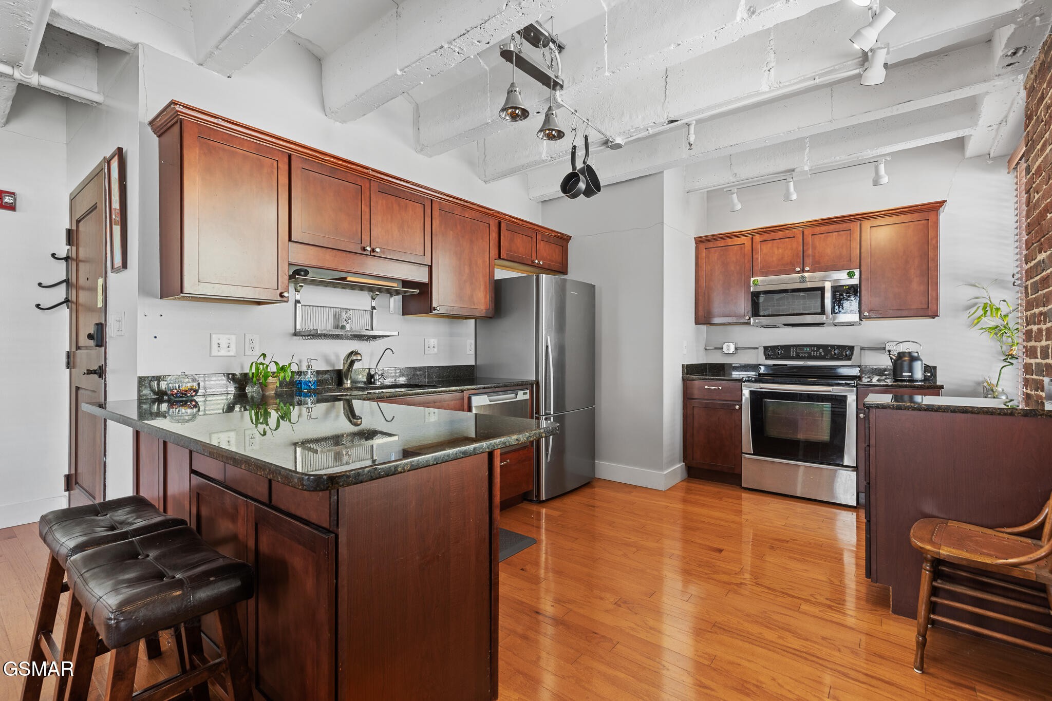 535 Locust Street Property Photo 14