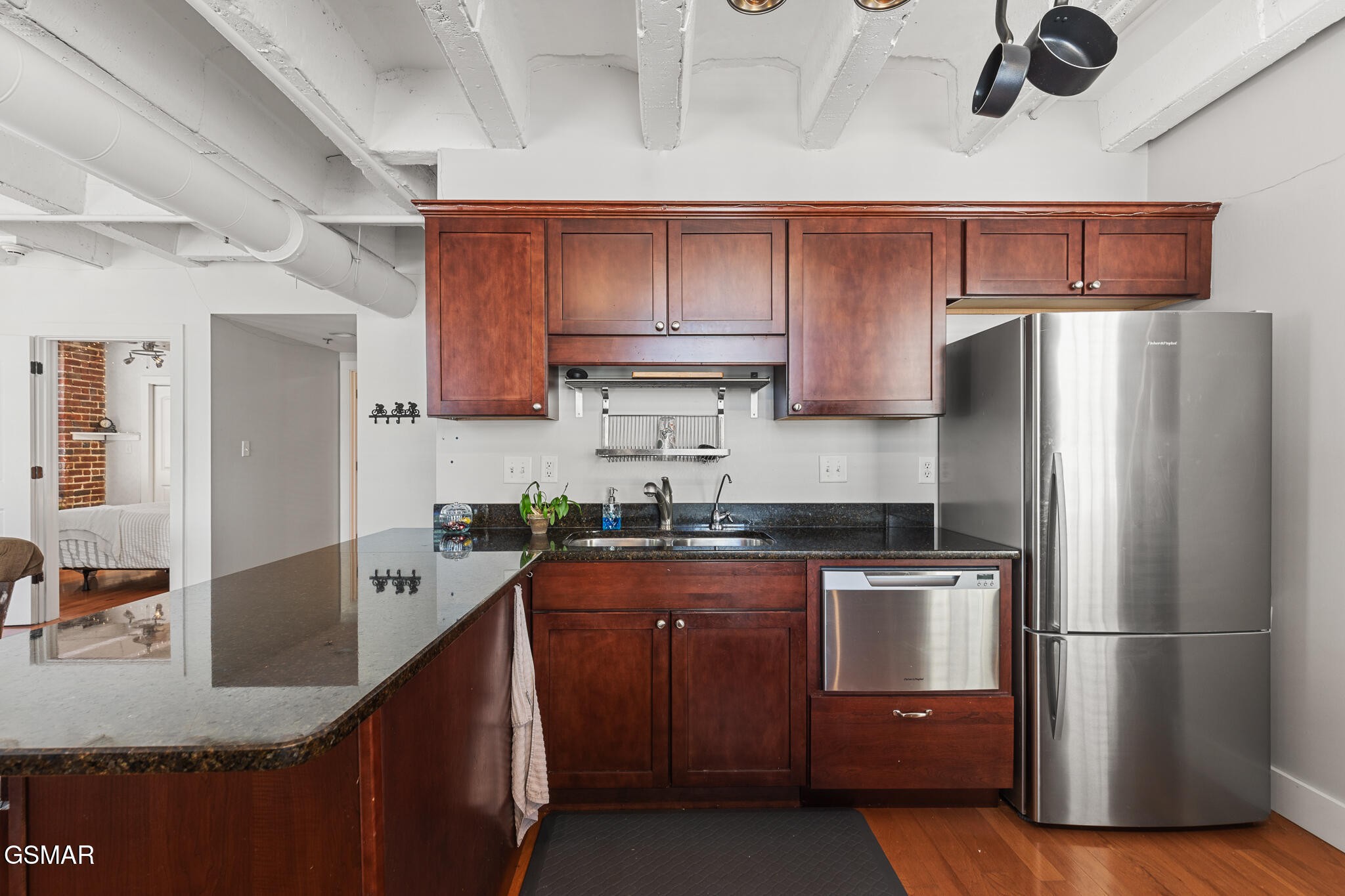 535 Locust Street Property Photo 18