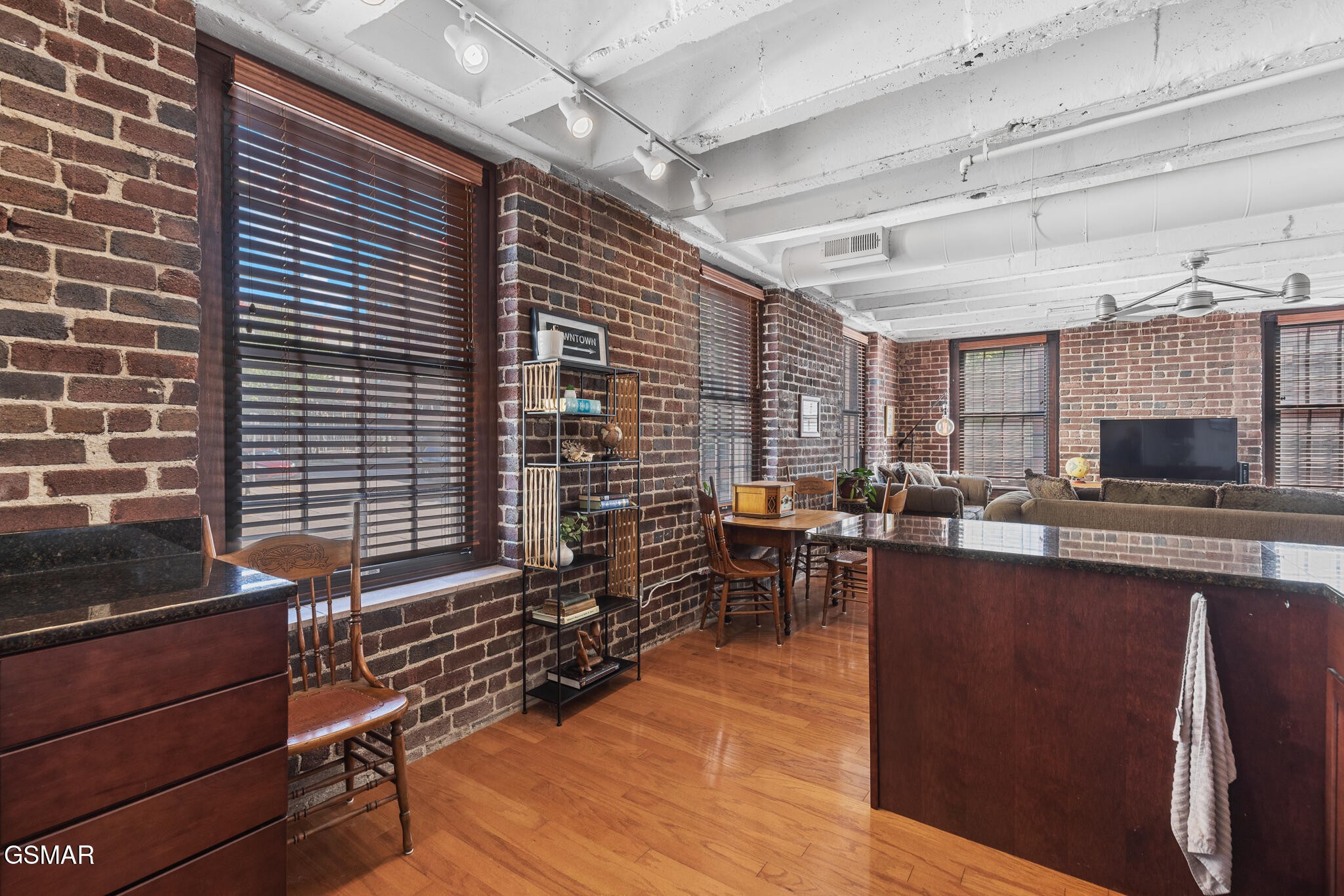 535 Locust Street Property Photo 19
