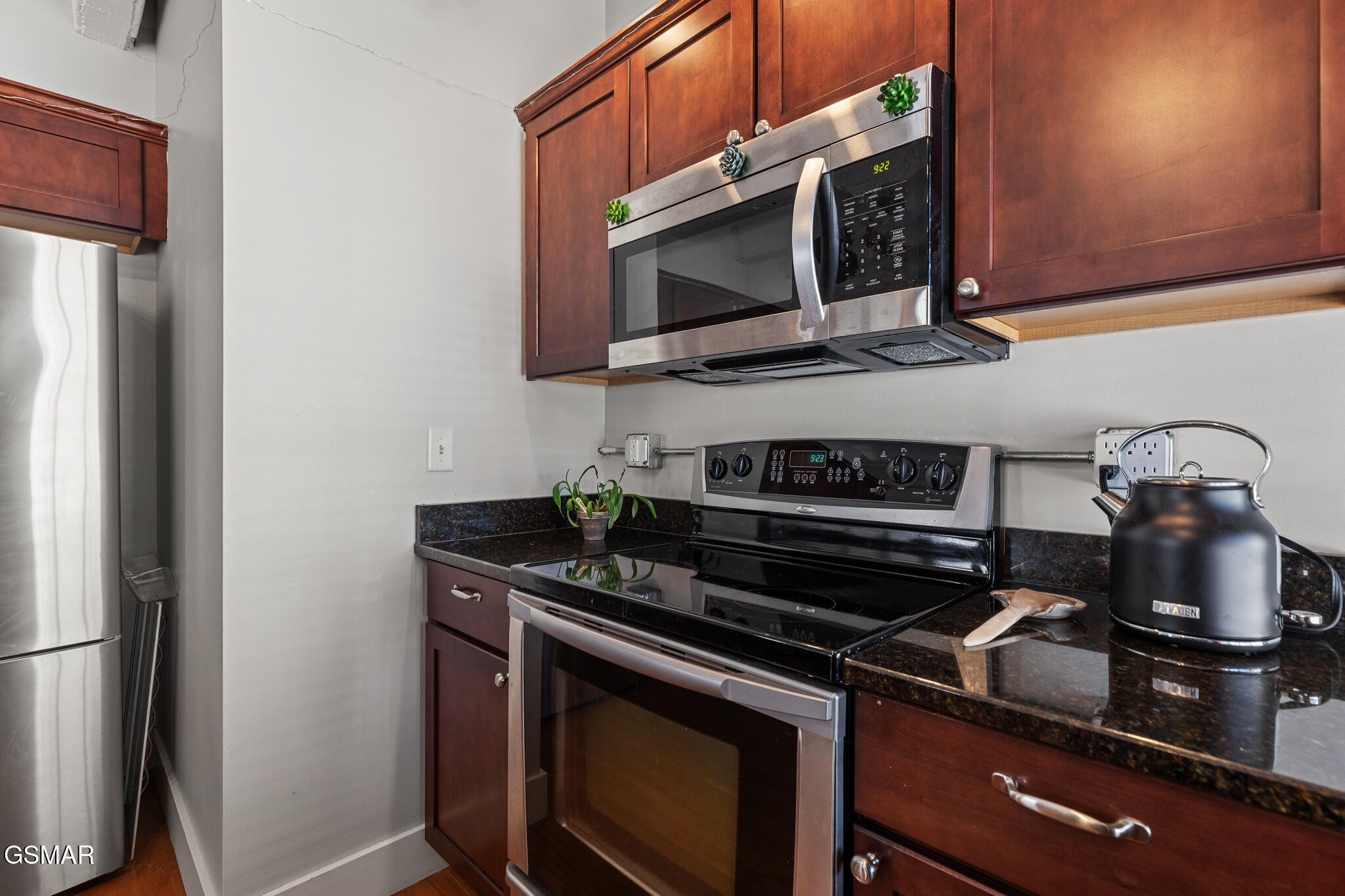 535 Locust Street Property Photo 20